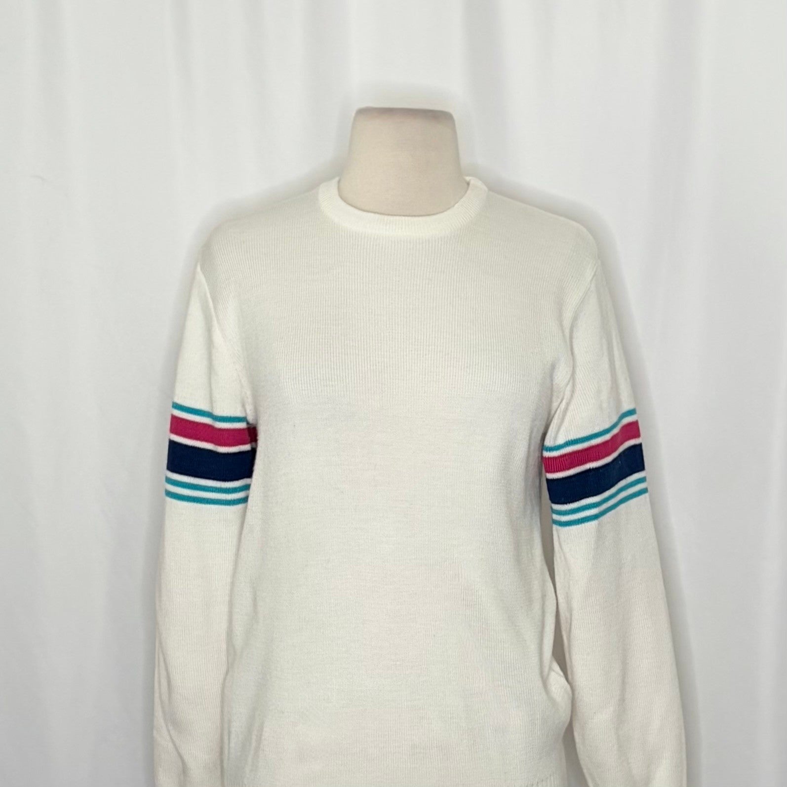 Vintage MEISTER White Stripe Sleeves Sweater Pullover Knit Sporty Outdoors Small