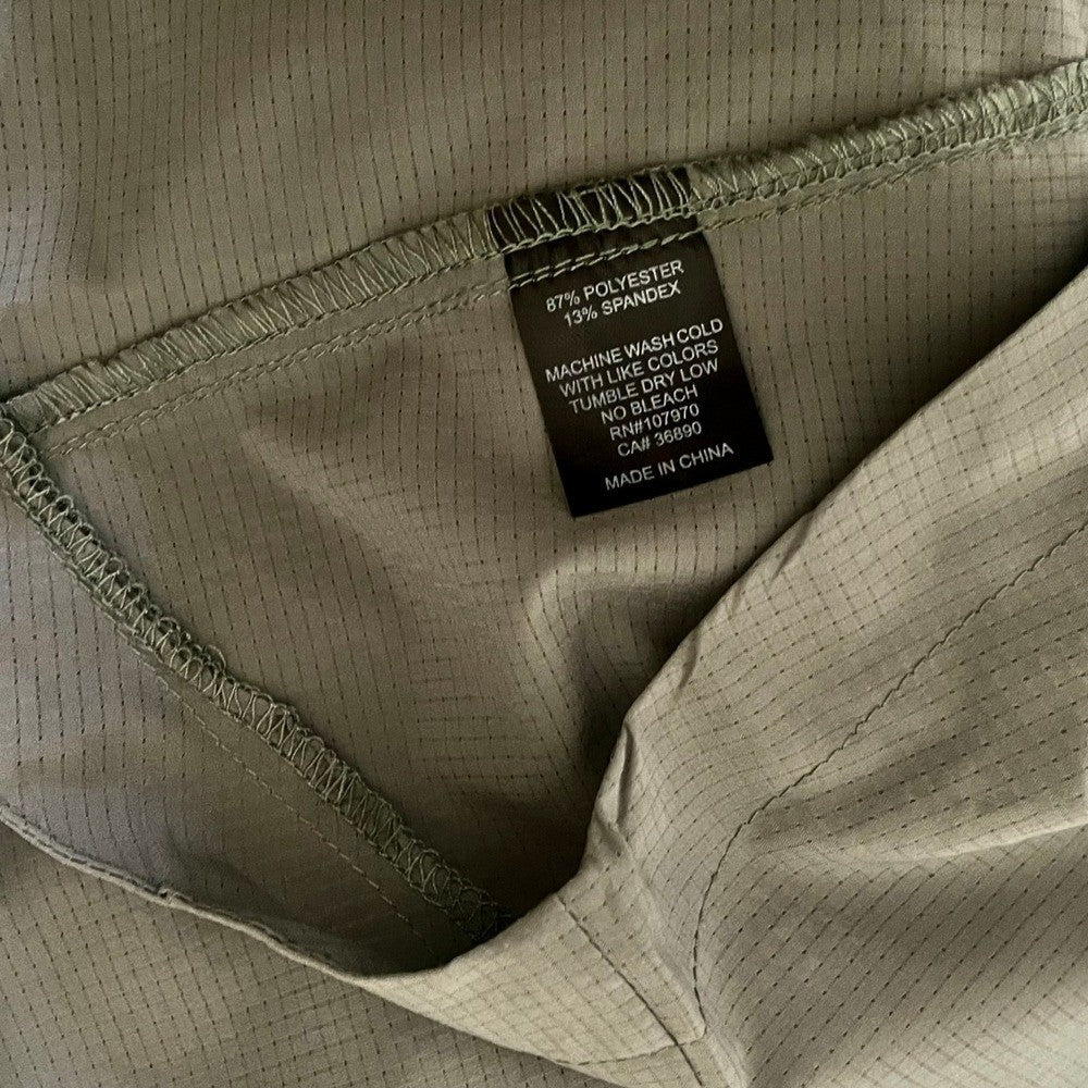 NWT!! Women's KERRITS Convertible Sun Shirt Cypress Green Snaps Equestrian Large