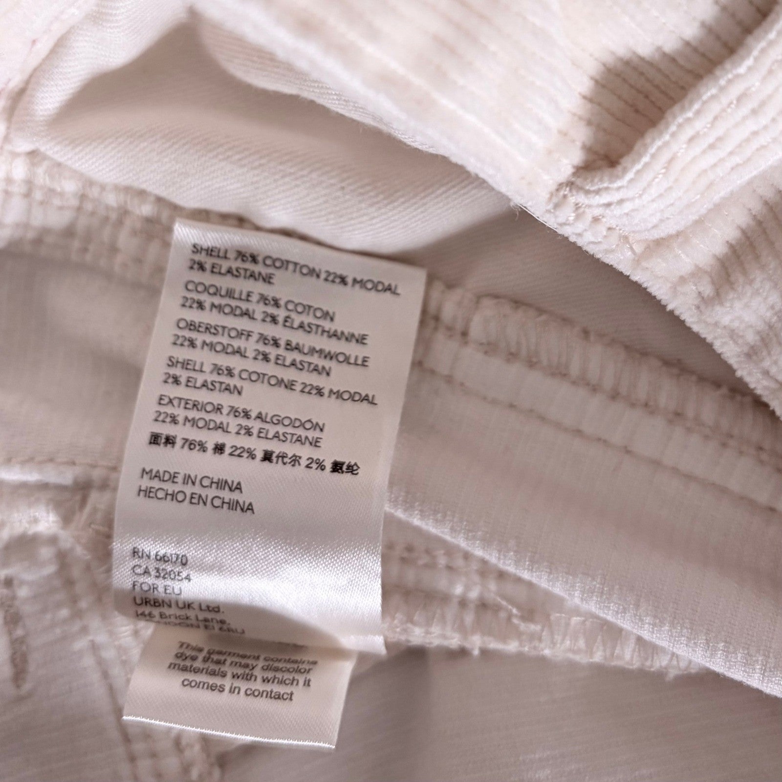 NEW!! Anthropologie PILCRO High Rise Slim Boyfriend Corduroy Pants Ivory Size 32