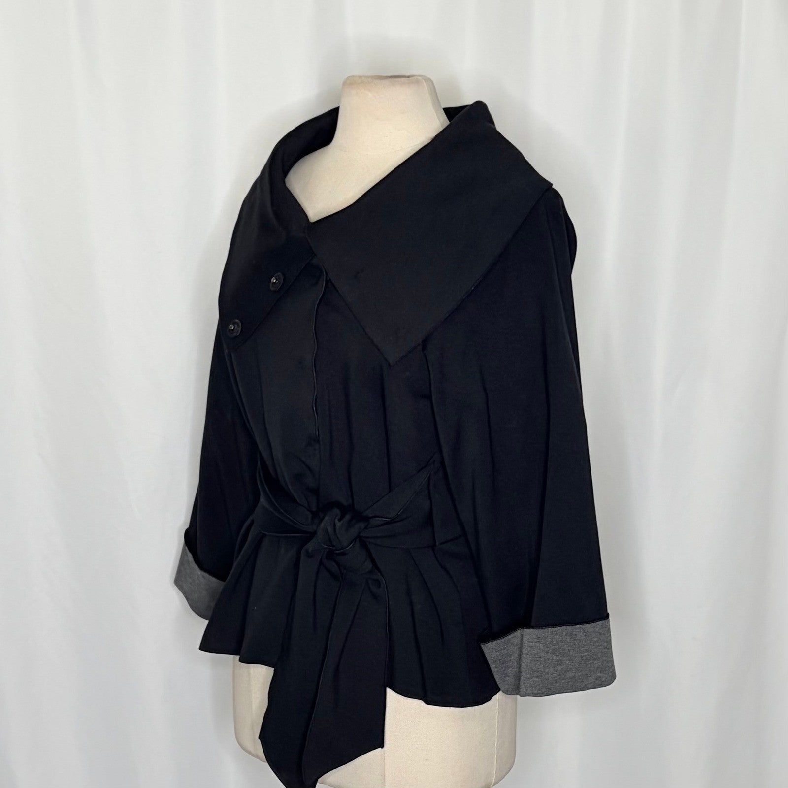 THEORY Sheena Solid Black Belted Jacket Snap Closures Viscose Knit Stretch Large