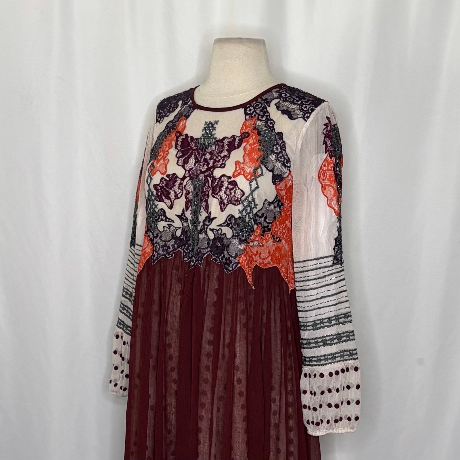 Anthropologie MOULINETTE SOEURS Eastberry Dress Embroidered Beaded Boho Size 2