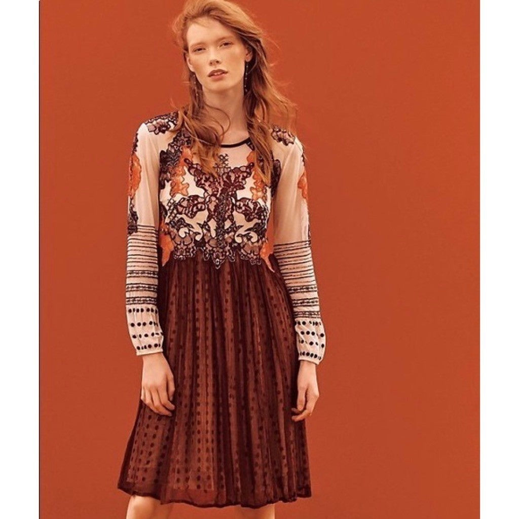 Anthropologie MOULINETTE SOEURS Eastberry Dress Embroidered Beaded Boho Size 2