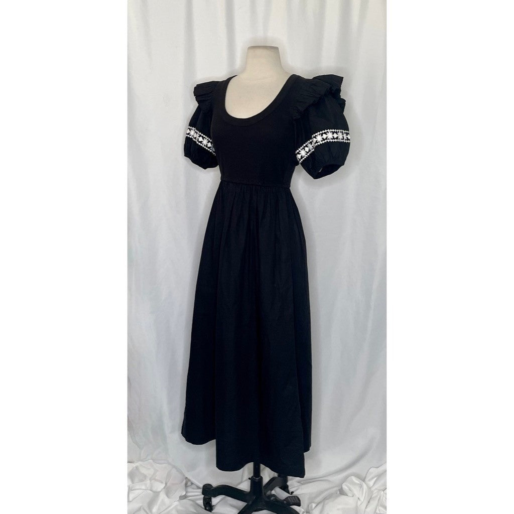 NWT!! CLEOBELLA Selma Midi Dress Embroidered Black Ruffle Puff Sleeves X-Small