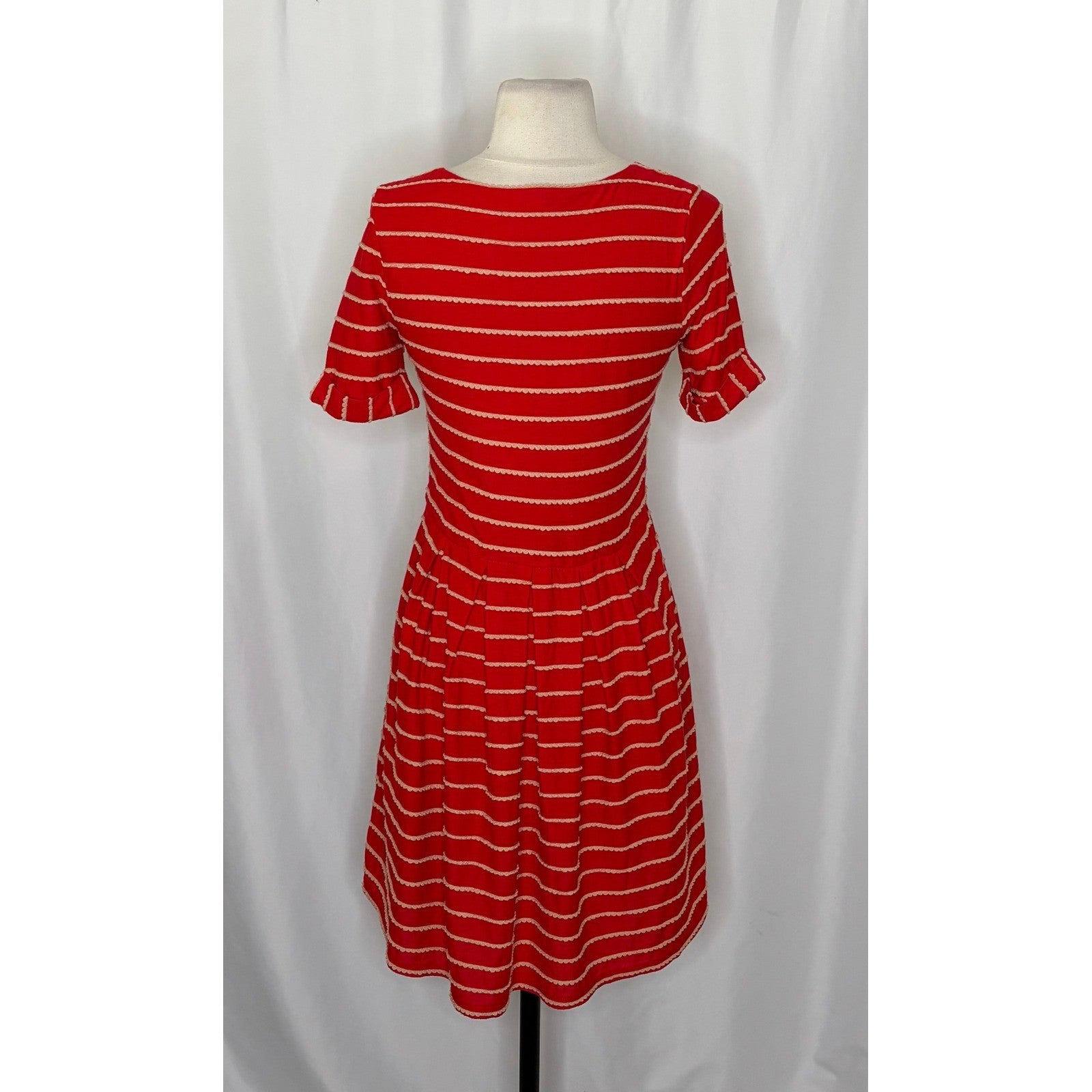 Anthropologie BORDEAUX Taylor Swift Zooey Deschanel Red Scalloped Dress Medium