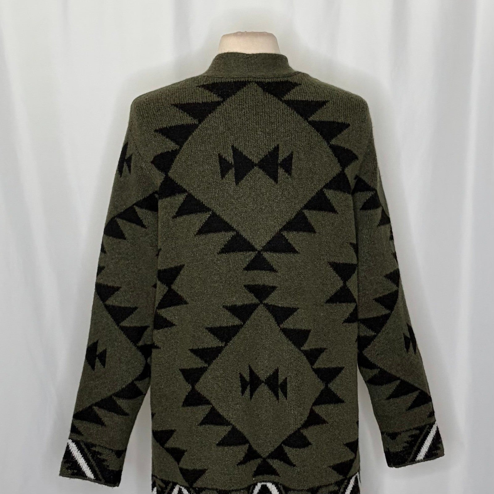 NWT!! FRYE Patterned Cozy Cardigan Sweater Burnt Olive Combo Green X-Large