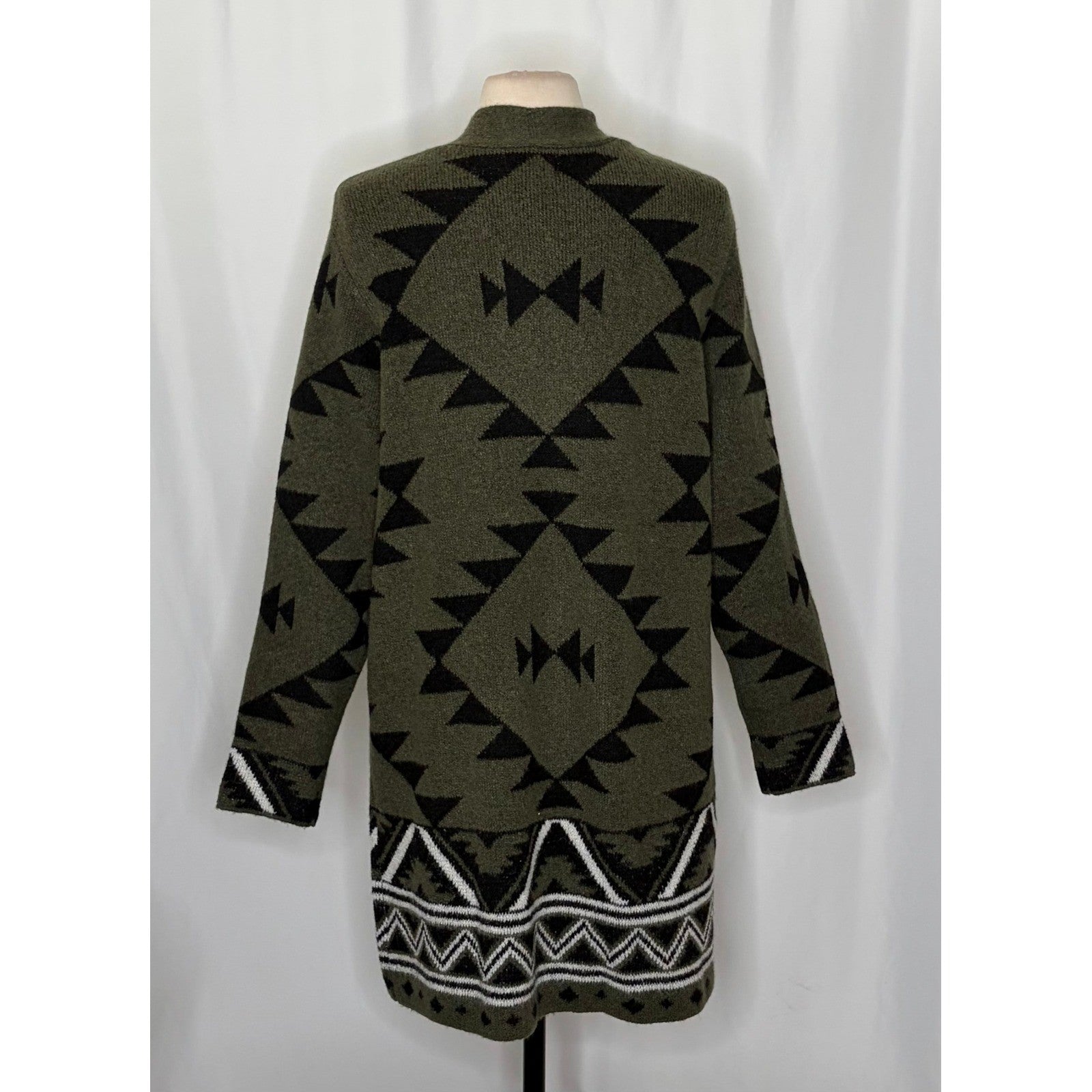 NWT!! FRYE Patterned Cozy Cardigan Sweater Burnt Olive Combo Green X-Large