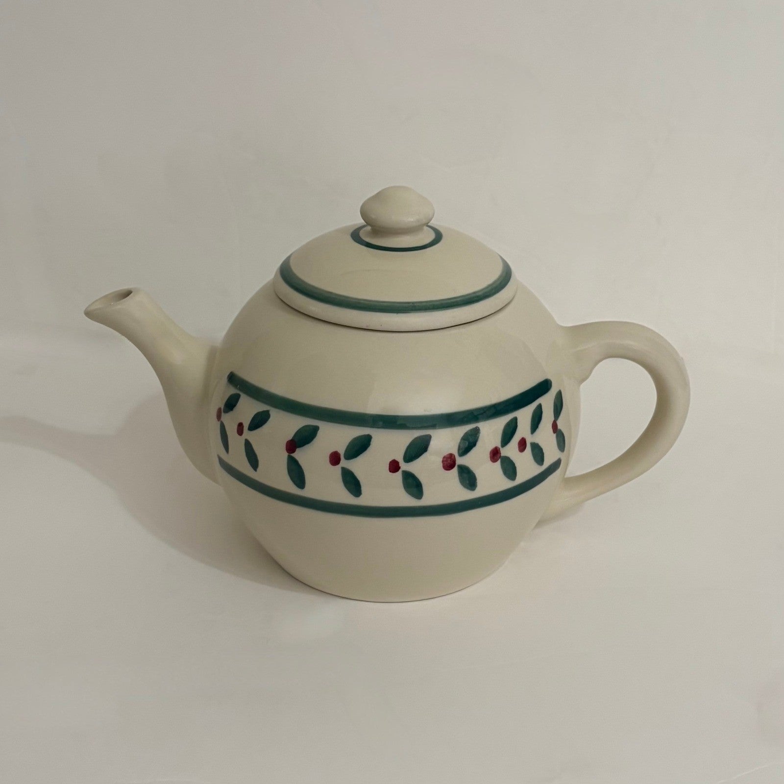 Vintage HARTSTONE Pottery Stoneware Berries Teapot Lidded Ceramic Made in USA