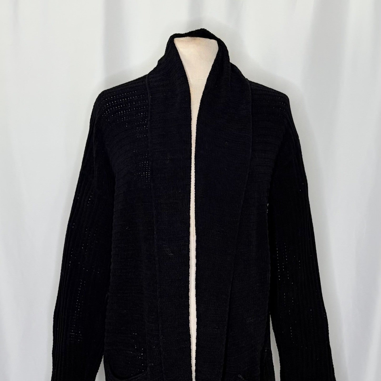 Anthropologie JOHN + JENN Liverpool Black Chenille Cardigan Sweater Solid Large