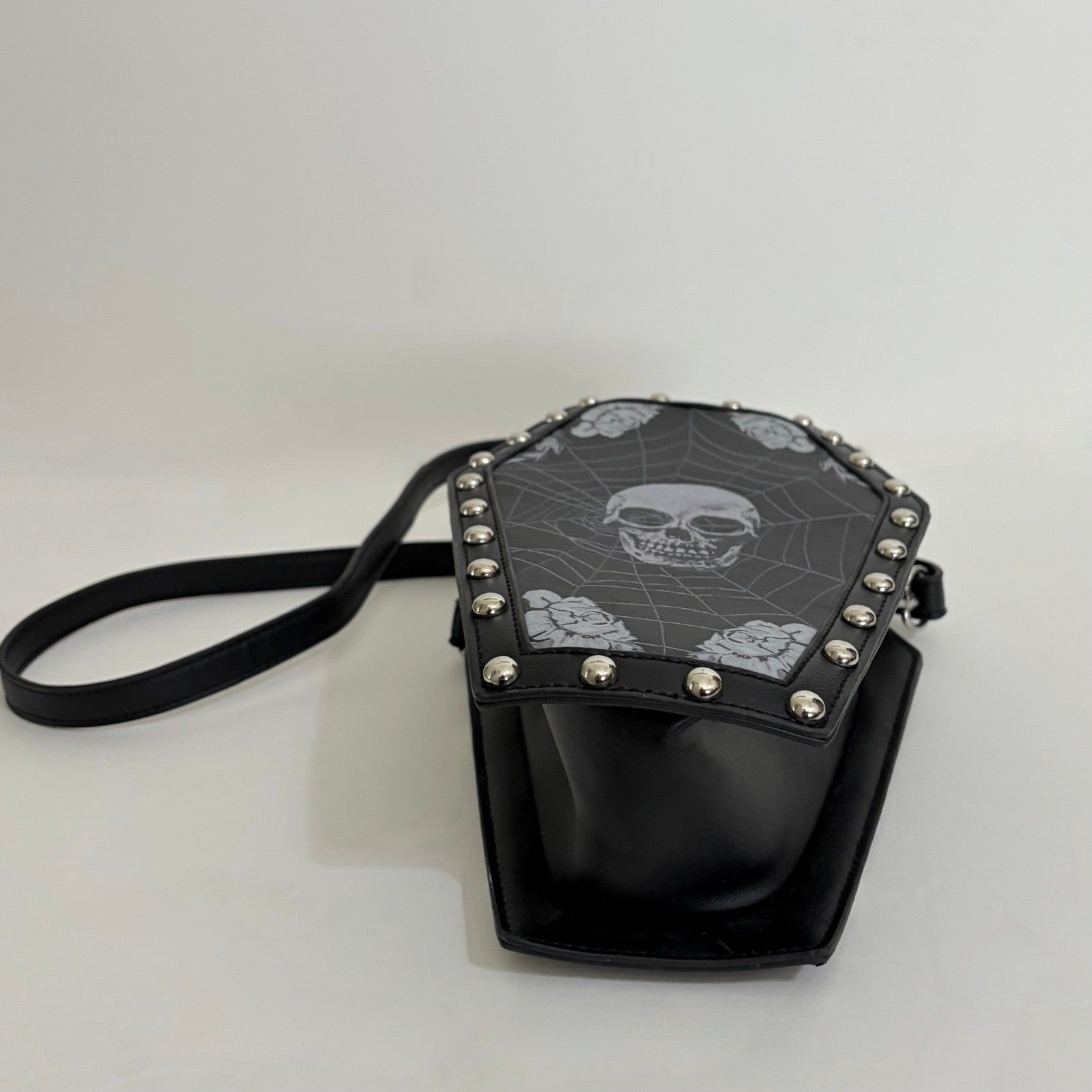 SCARLETON Studded Skull Bag Vegan Leather Punk Rock Rivet Shoulder Bag Gothic