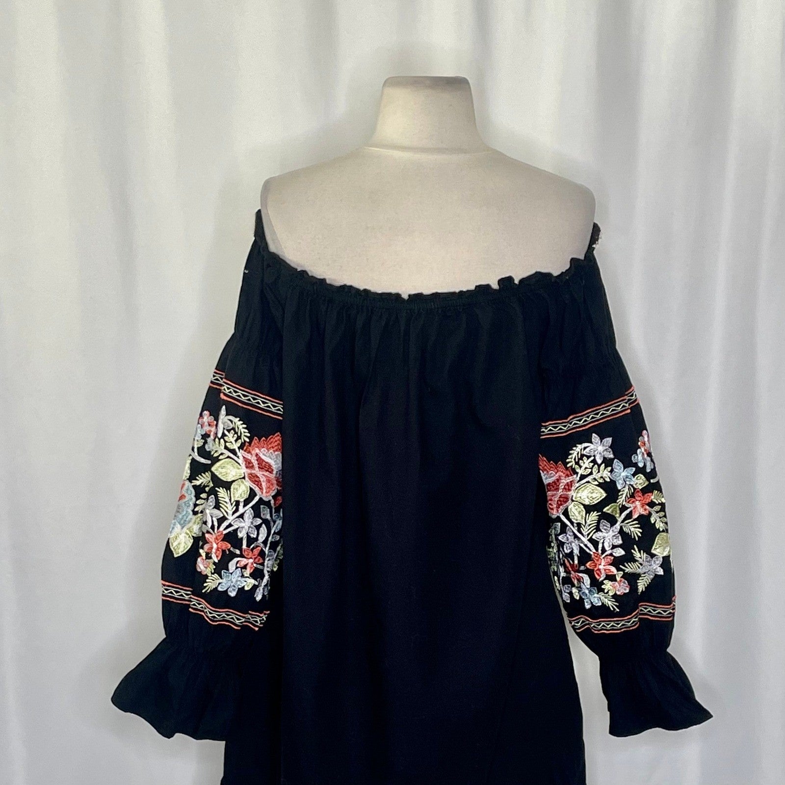 FREE PEOPLE Fleur Du Jour Mini Dress Black Floral Embroidered Off Shoulder Small