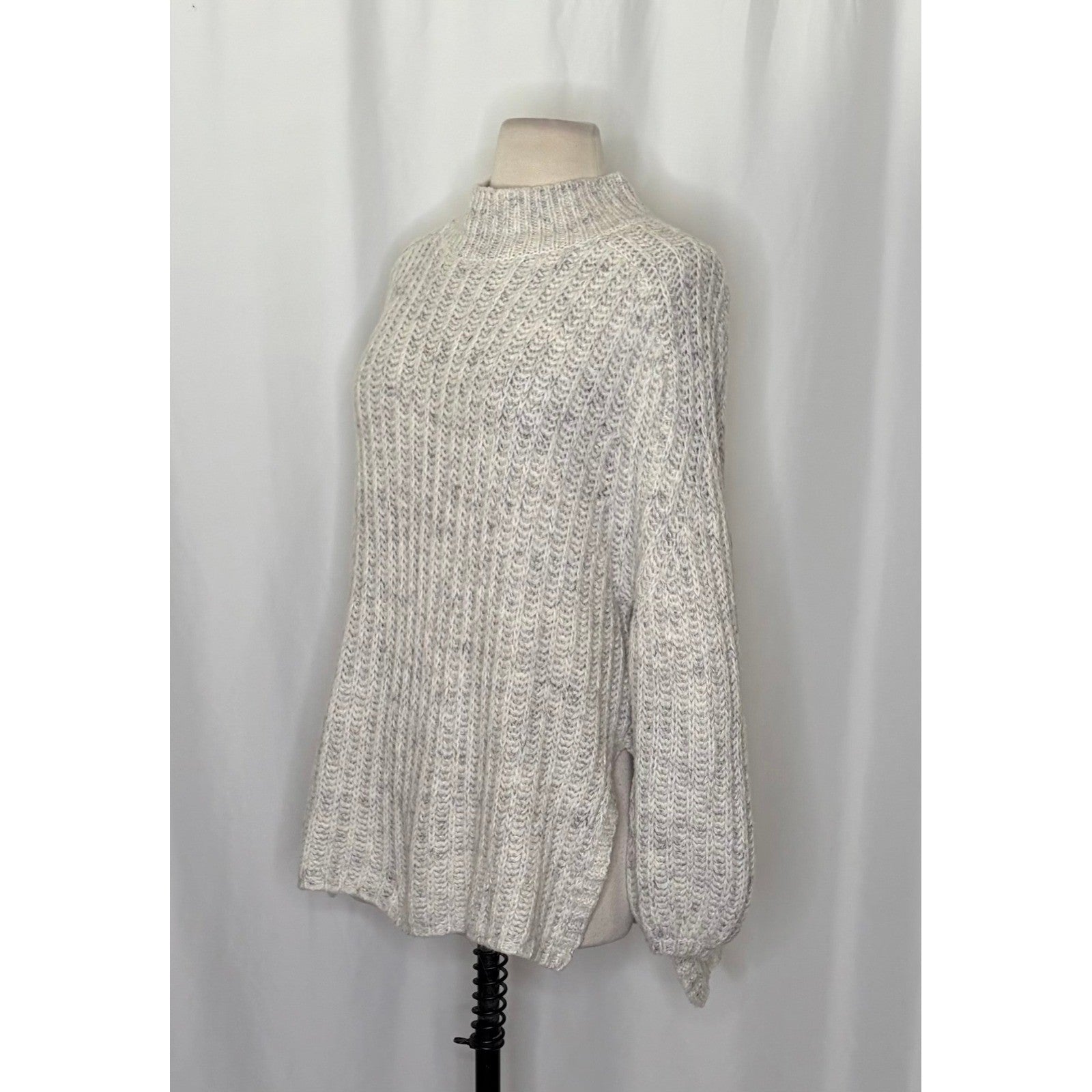 Anthropologie PILCRO Textured Tunic Sweater Gray Marled Knit Wool Linen Medium