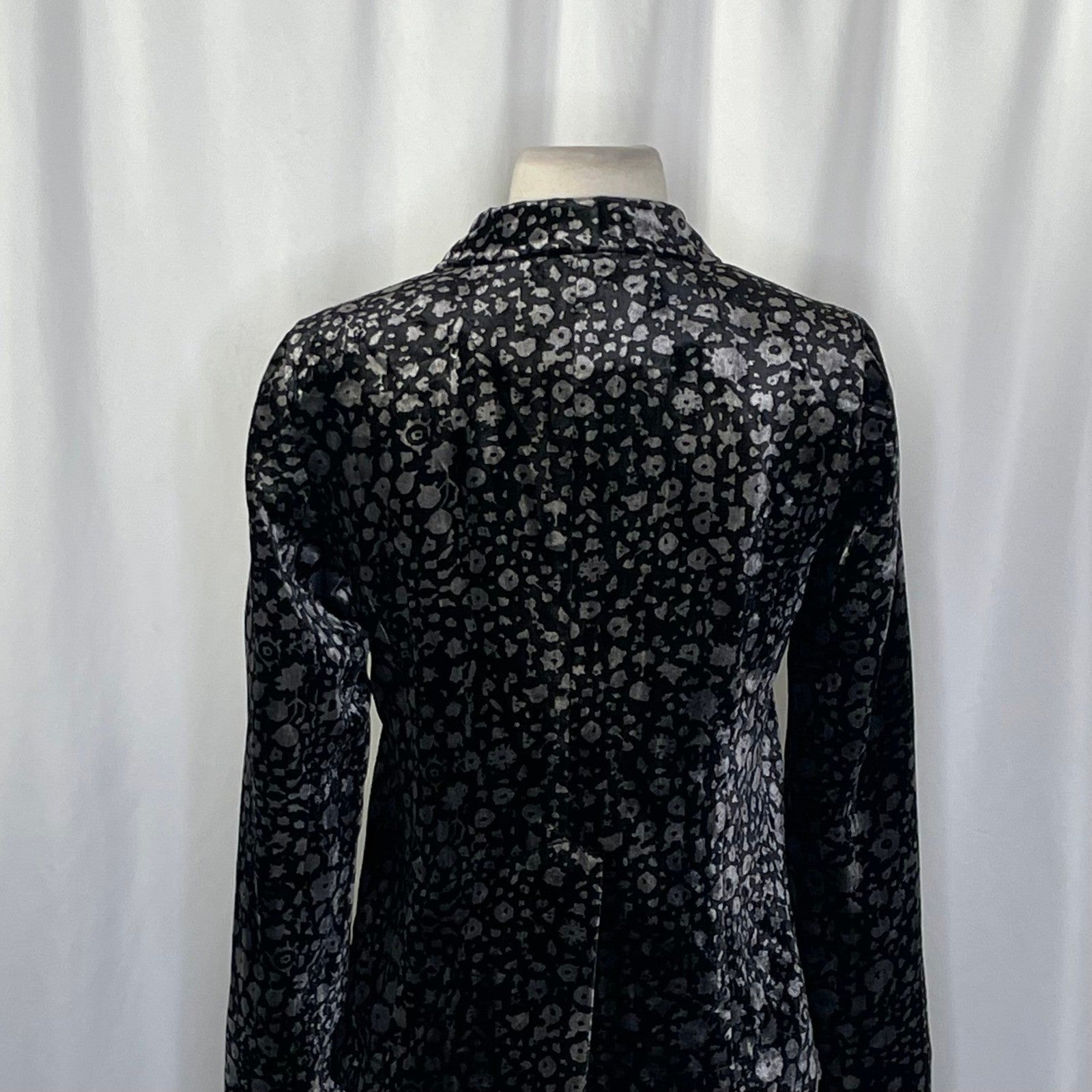 Anthropologie ELEVENSES Lumi Velvet Blazer Jacket Floral Black Silver Size 2