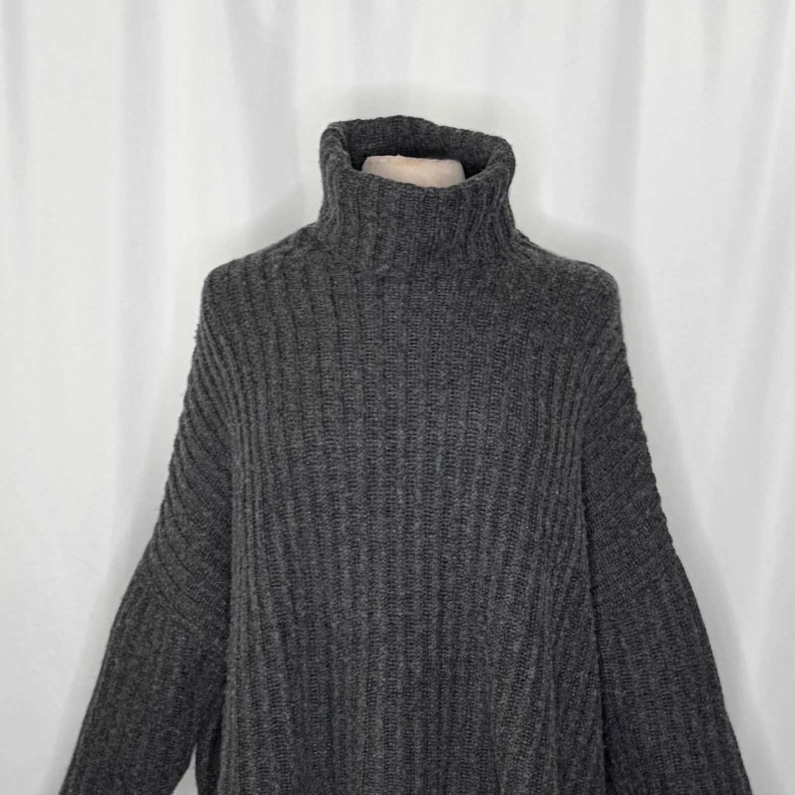7115 BY SZEKI Dark Grey Turtleneck Sweater Merino Wool Boxy Oversized Small