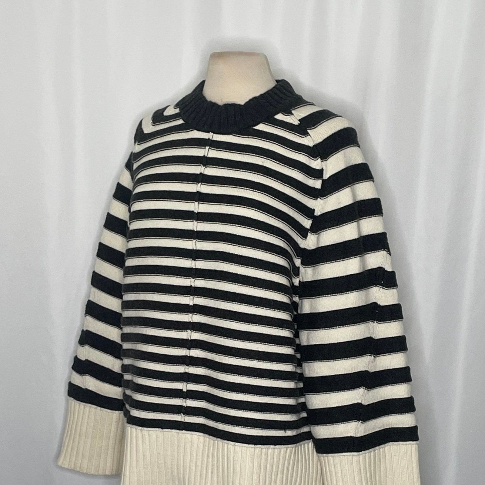 Anthropologie MAEVE The Chandler Crew Neck Relaxed Sweater Striped Gray Medium
