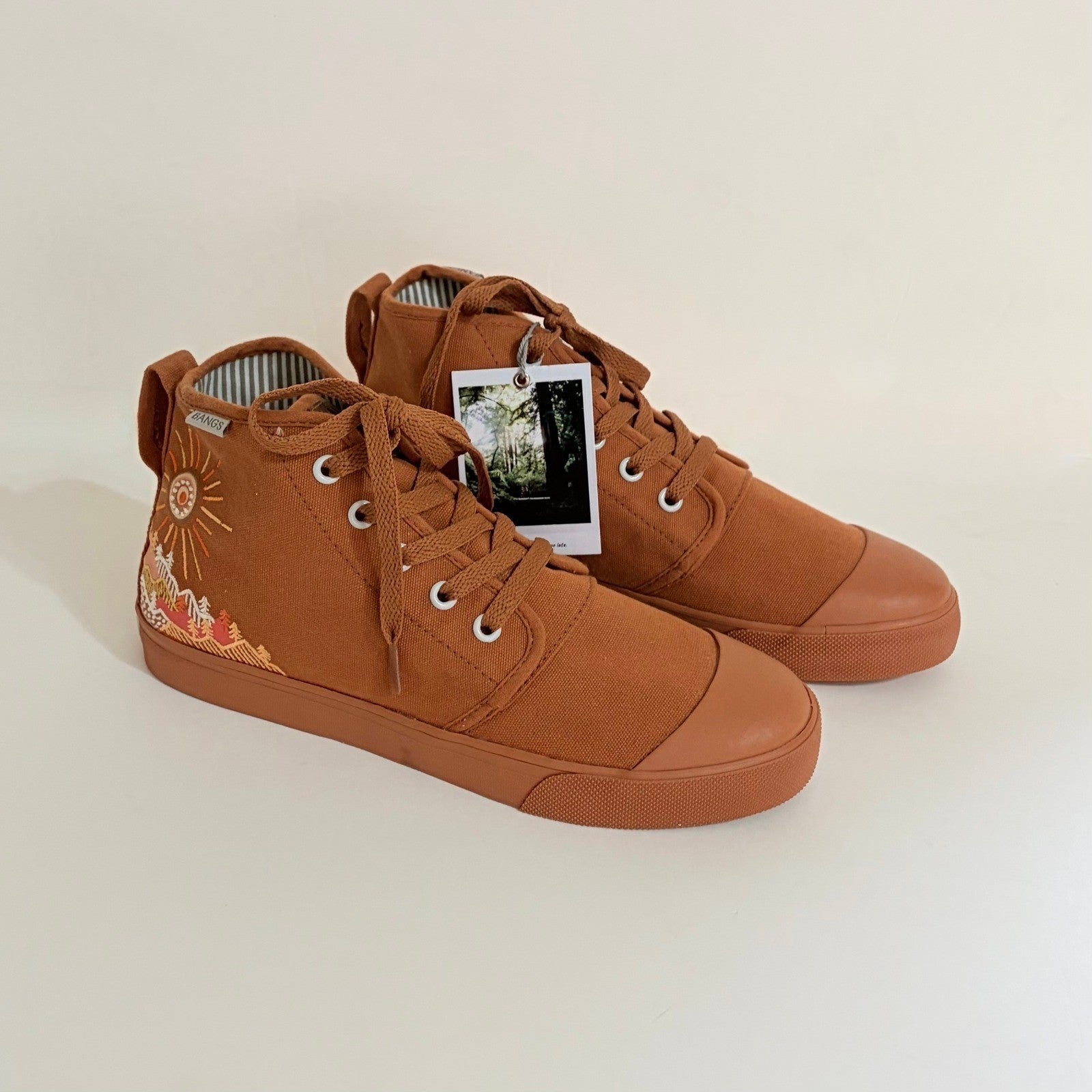 NWT!! BANGS Sunrise Mountain Embroidered High Top Shoes Men's 6 Women's 7.5