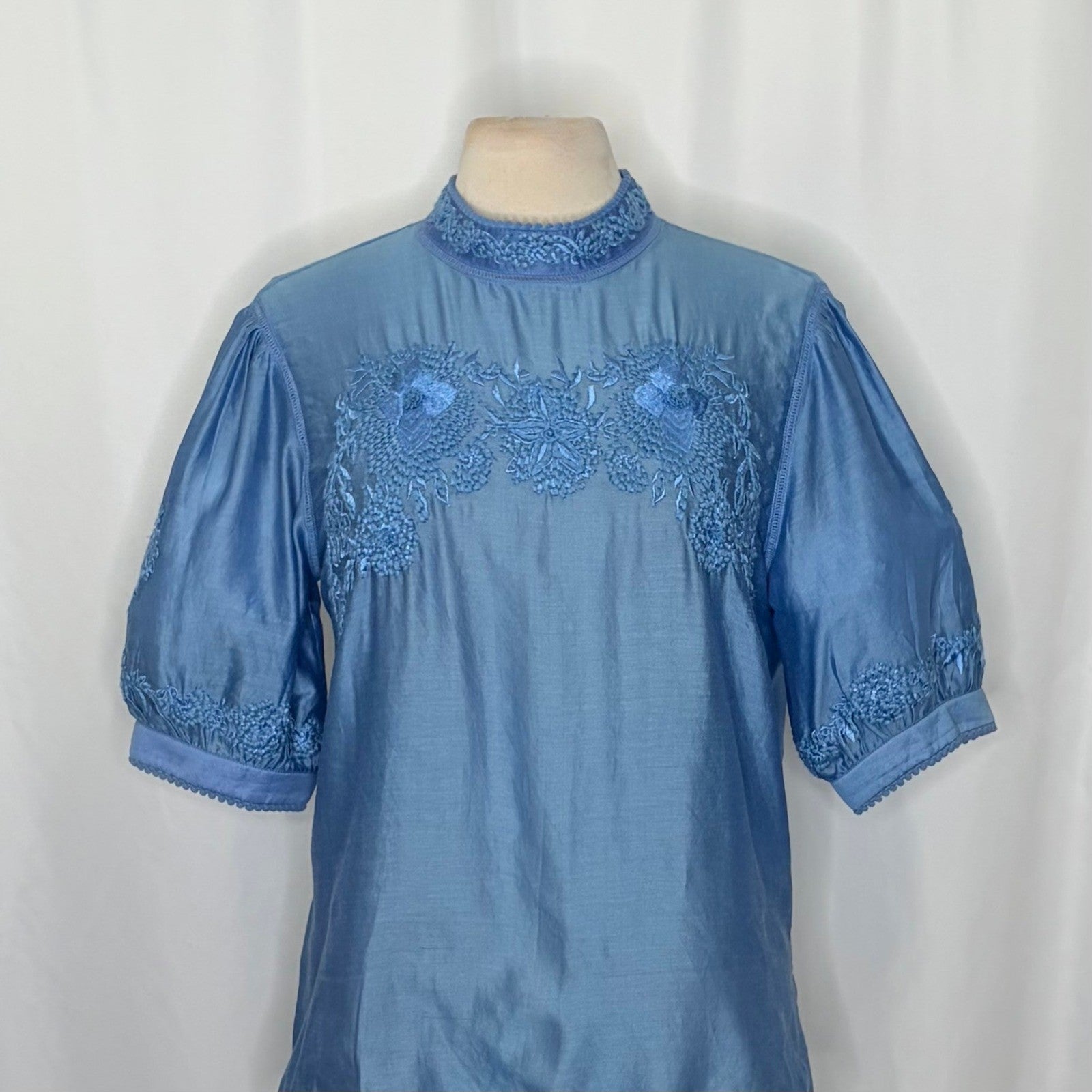 Anthropologie PAYAL JAIN Embroidered Carrington Floral Blouse Top Silk Medium