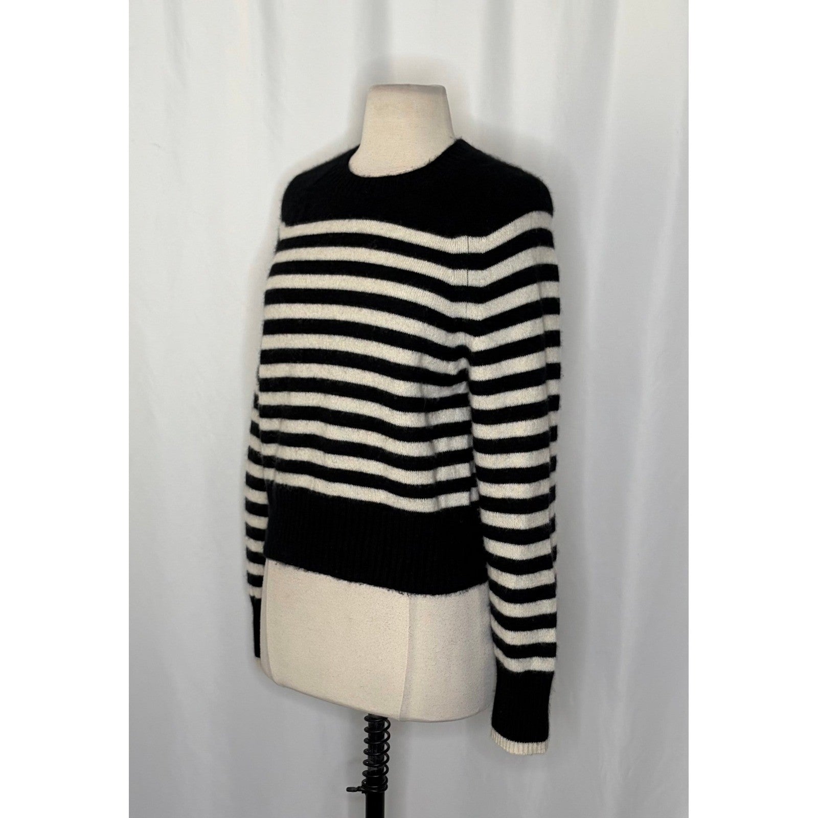 EVERLANE The Boxy Crew in Cashmere Black White Striped Pullover Sweater Small