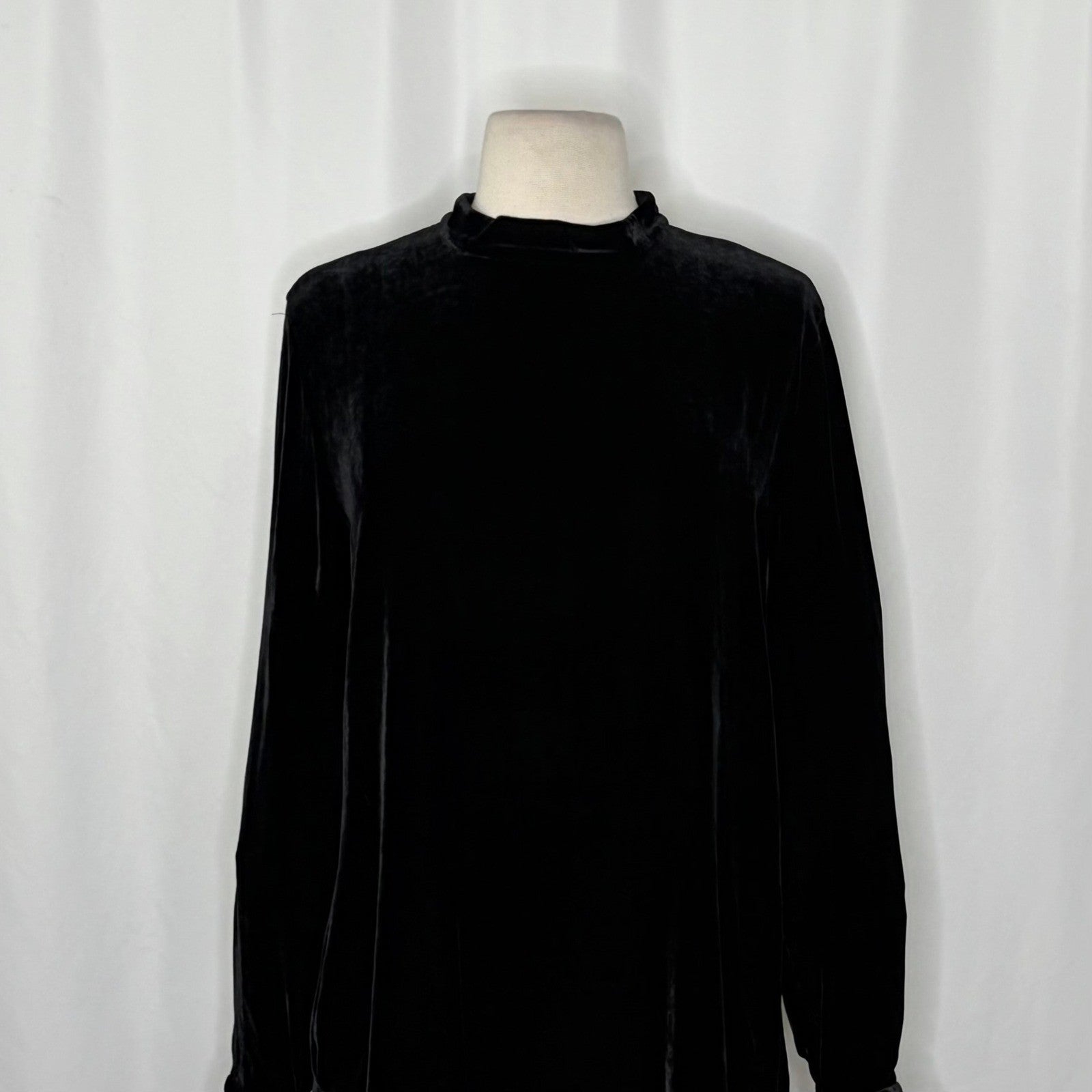 EILEEN FISHER Velvet Mock Neck Top Blouse Solid Black Tunic Pullover X-Small
