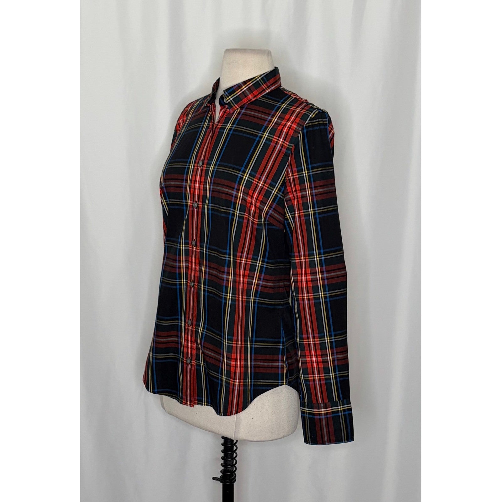 J. CREW Slim Stretch Perfect Shirt Top Black Stewart Tartan Plaid Buttons Size 4