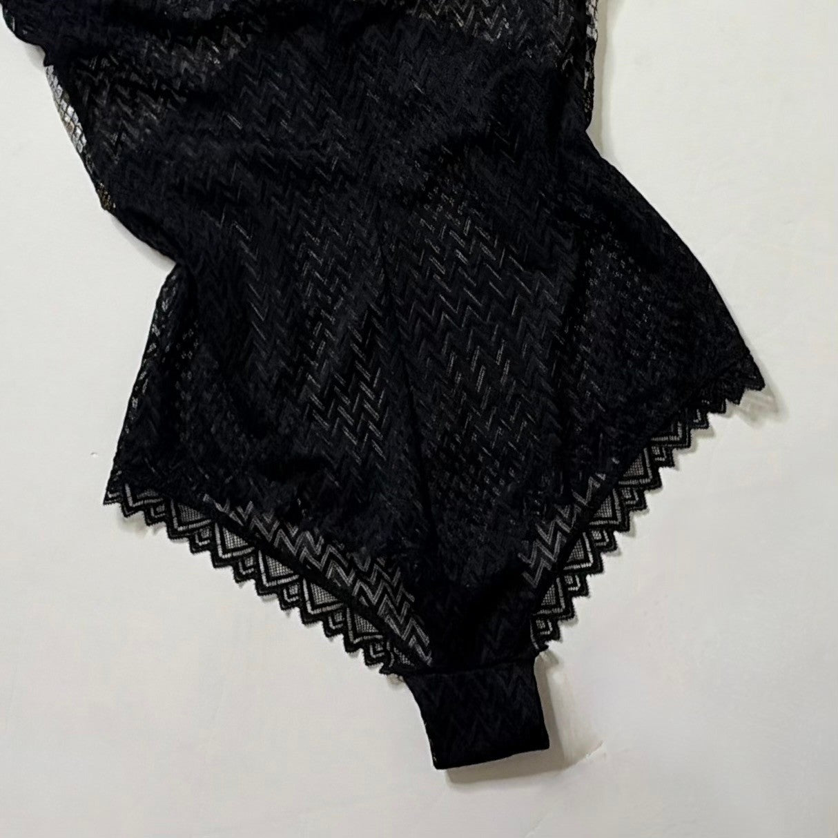 INTIMISSIMI Snake Charmer Embroidered Bodysuit Chevron Lace Lingerie Small