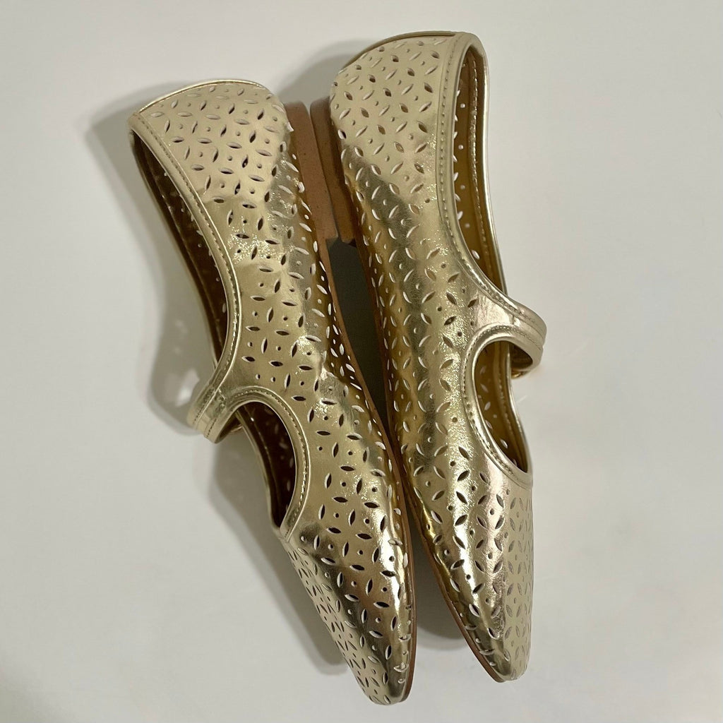 Girl's J. CREW Factory Perforated Metallic Mary Janes Shoes Buckles Party Size 4
