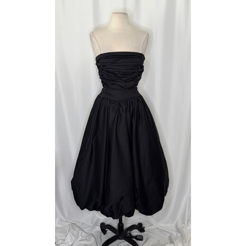 NWT!! HELLO MOLLY Upon A Cloud Strapless Bubble Midi Dress Solid Black X-Small