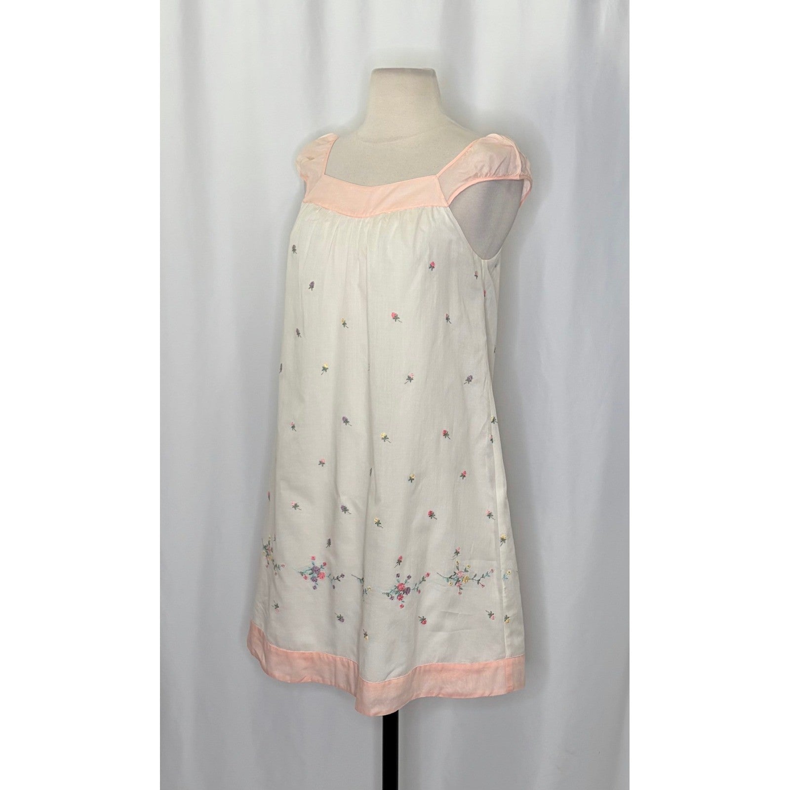 Vintage BETSEY JOHNSON Floral Embroidered Shift Dress Y2K Pink Cottage Size 2
