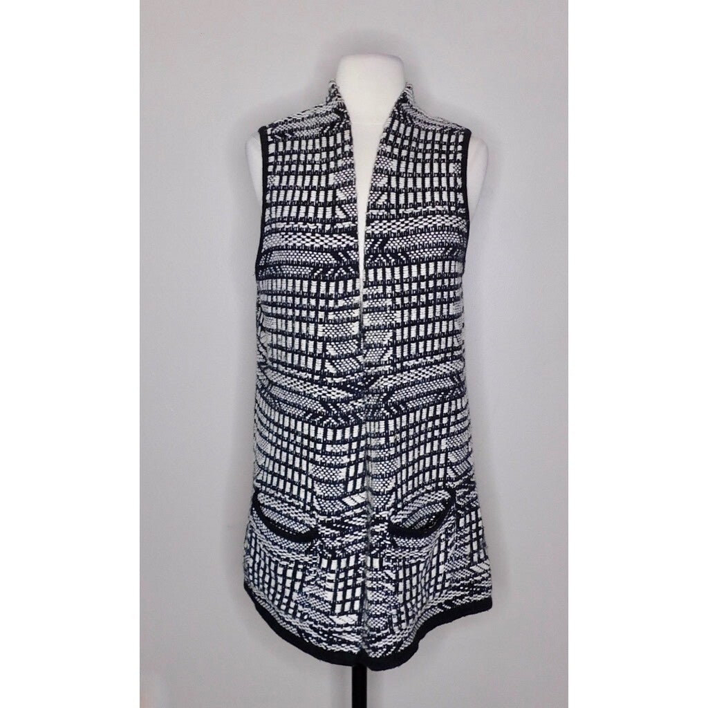 Anthropologie ANGEL OF THE NORTH Roenne Black & White Sweater Vest ~ Small