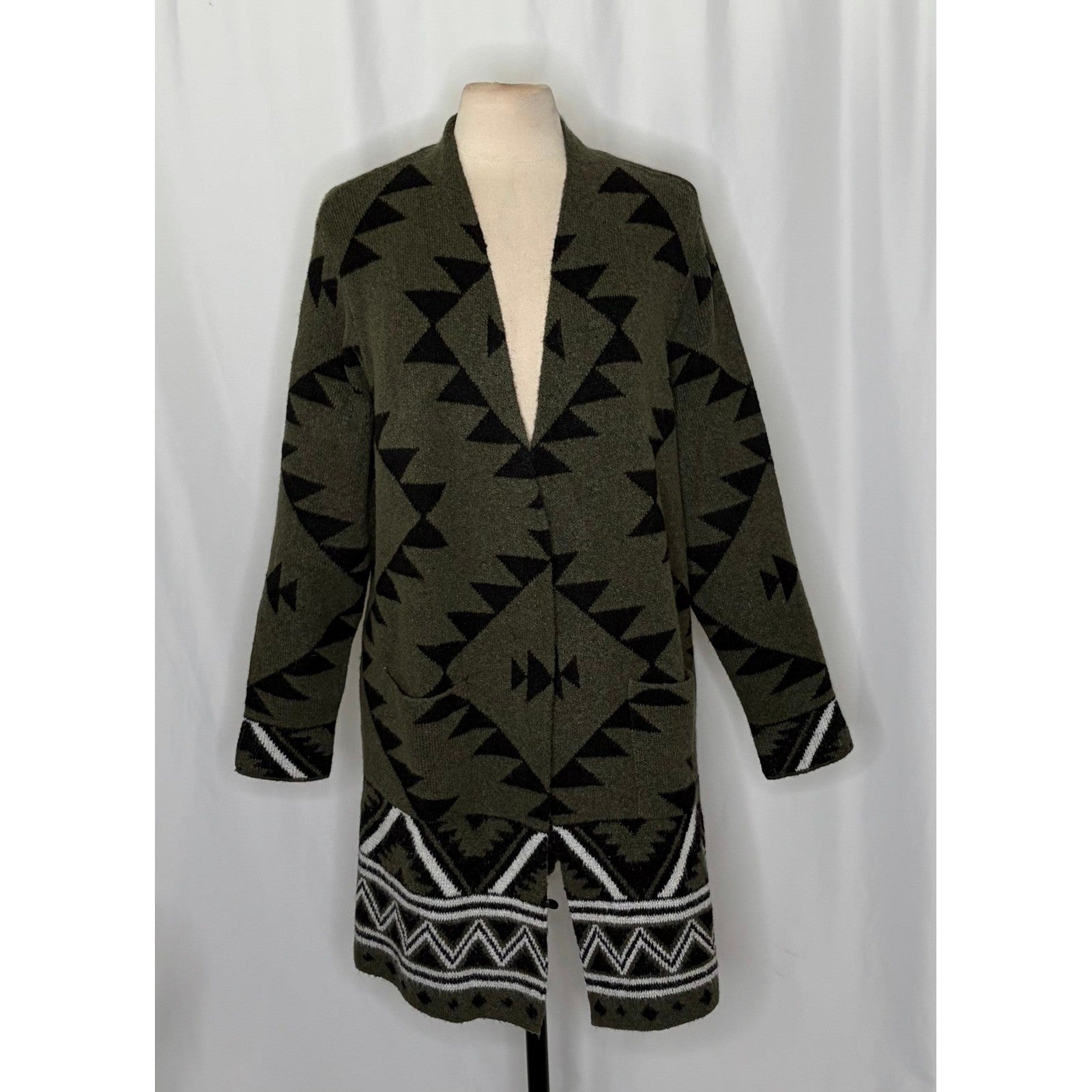 NWT!! FRYE Patterned Cozy Cardigan Sweater Burnt Olive Combo Green X-Large