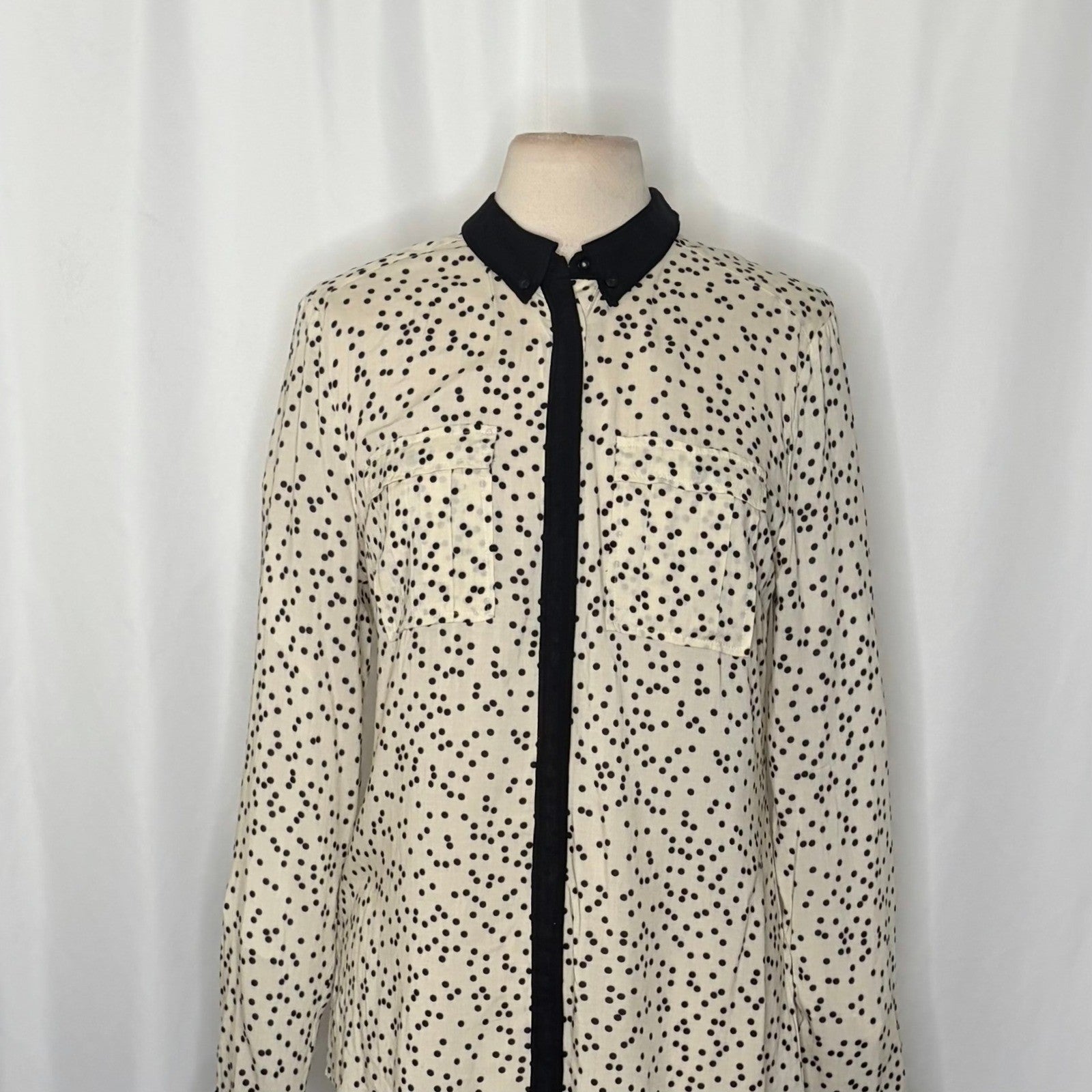 Anthropologie MAEVE Bagatelle Buttondown Shirt Ivory Black Polka Dot Pockets 10