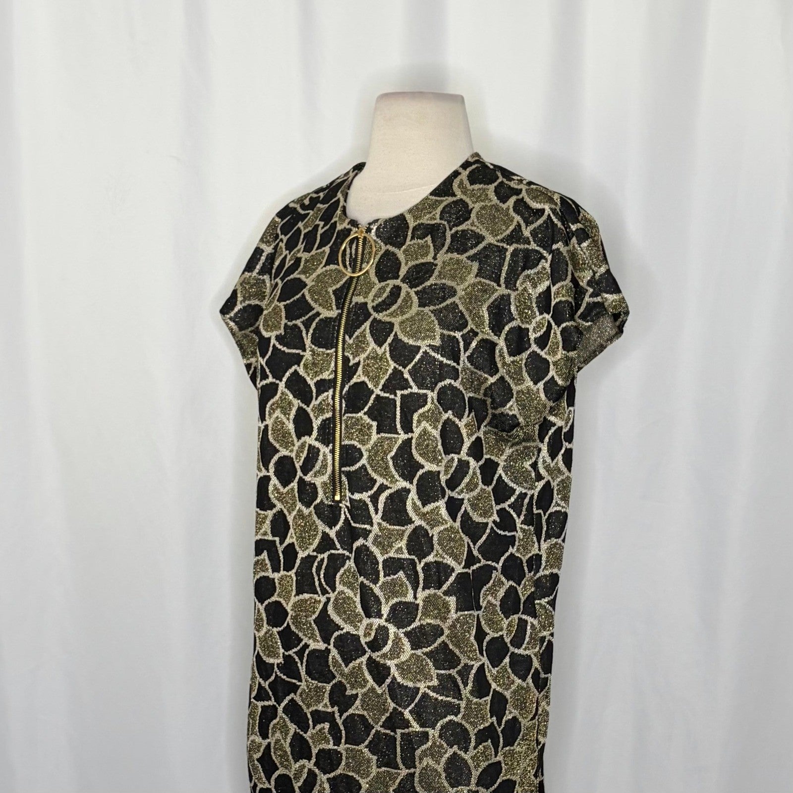 NWT!! TRINA TURK Hasil 2 Short-Sleeve Shift Dress Vacation Party Glam Medium
