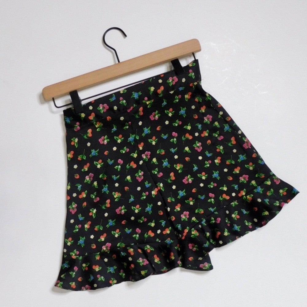 ZARA Black Floral Fruit Berries Ruffled Satin Shorts Skort Satin Summer X-Small
