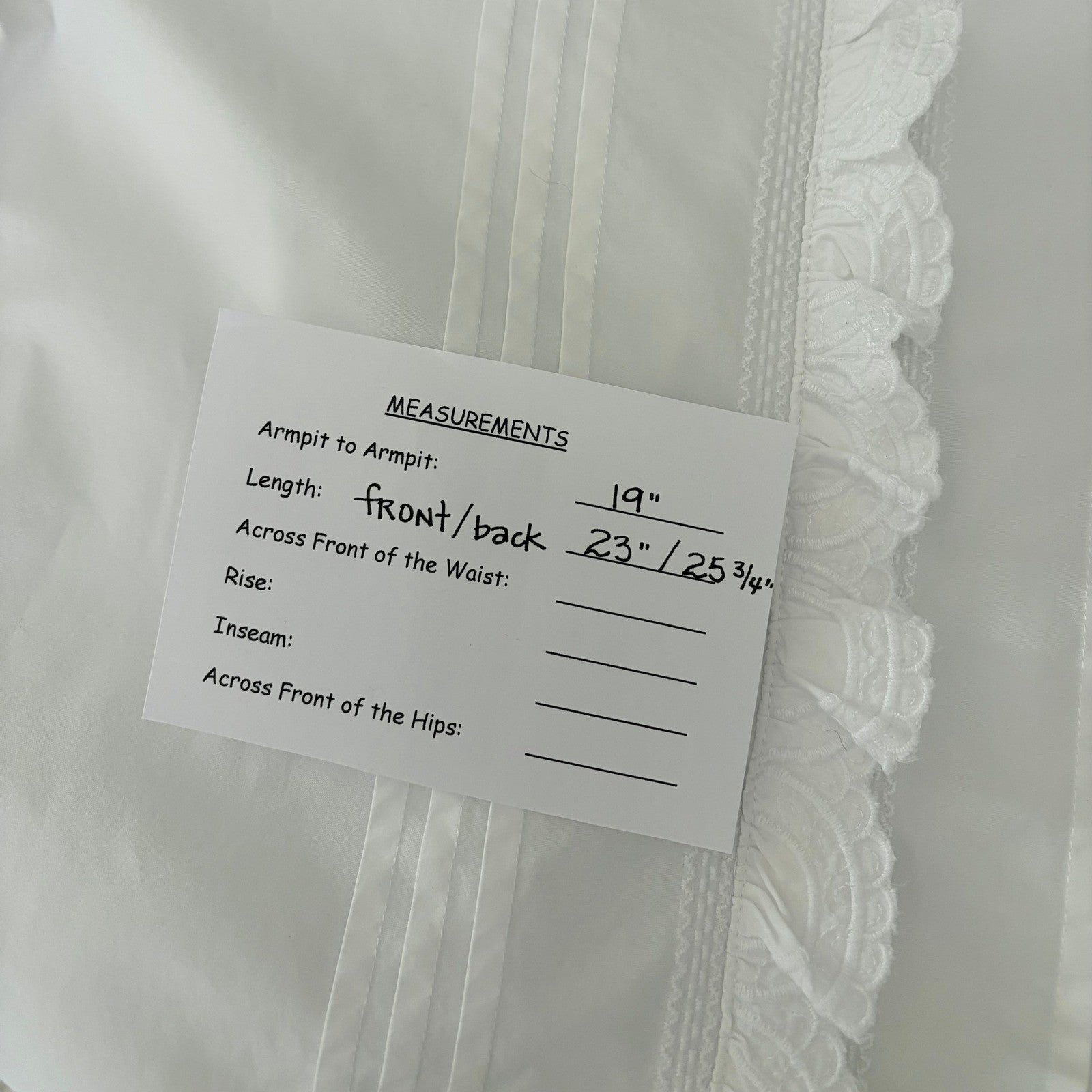 SUNDANCE White Pleated Embroidered Ruffled Buttondown Top Blouse Petite Small