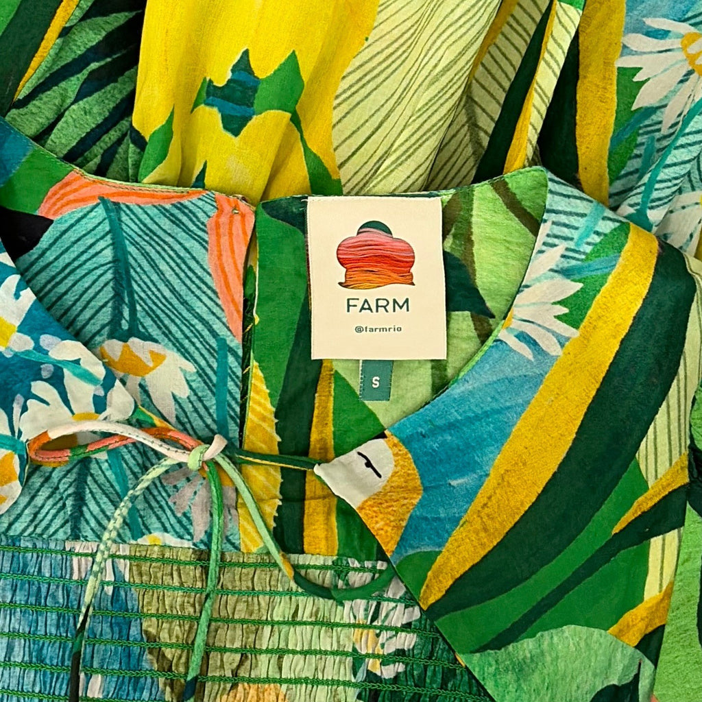 NEW!! FARM RIO Vintage Toucans Smocked Peplum Top Blouse Tropical Small