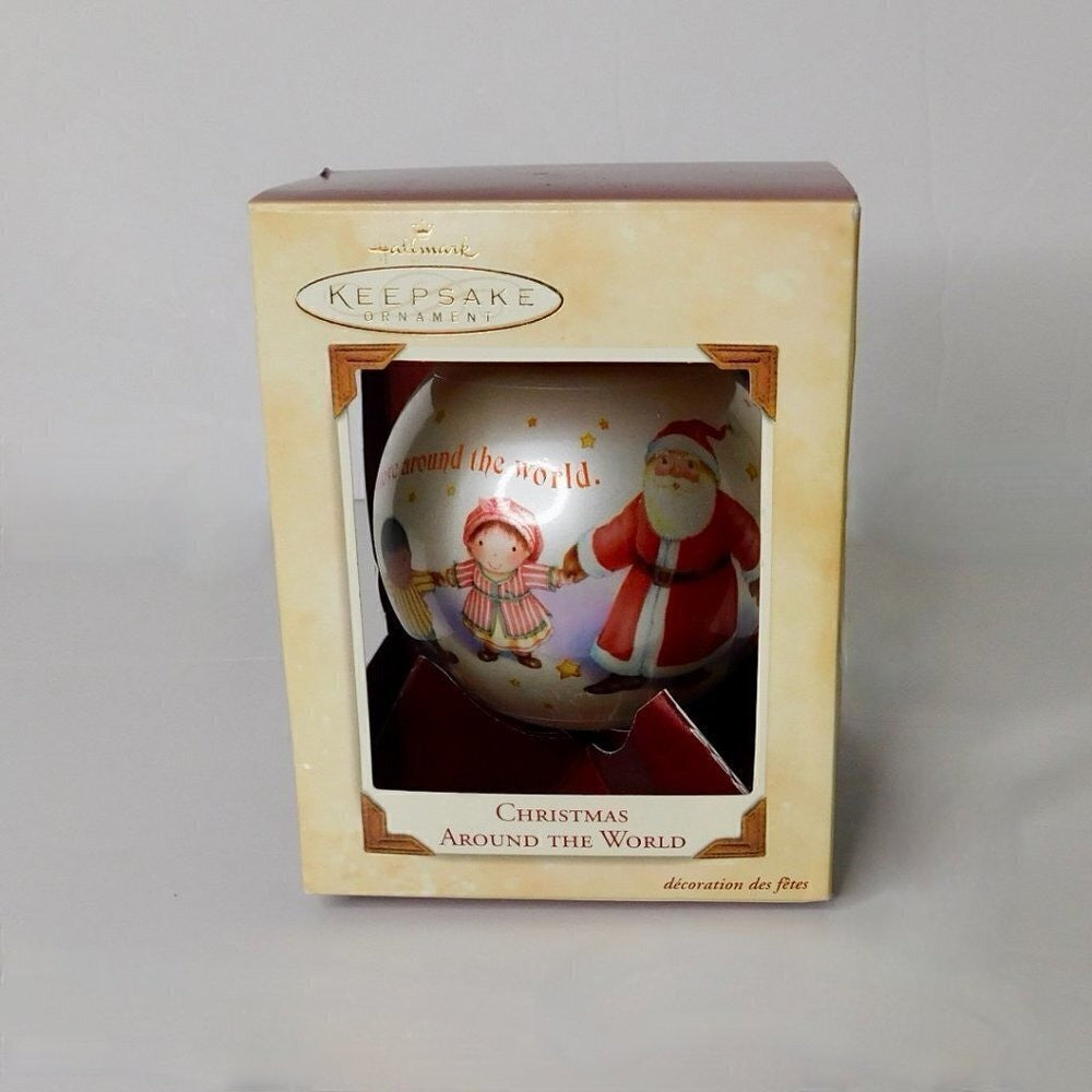 Vintage HALLMARK Keepsake Ornament Christmas Around the World 2002 Ball