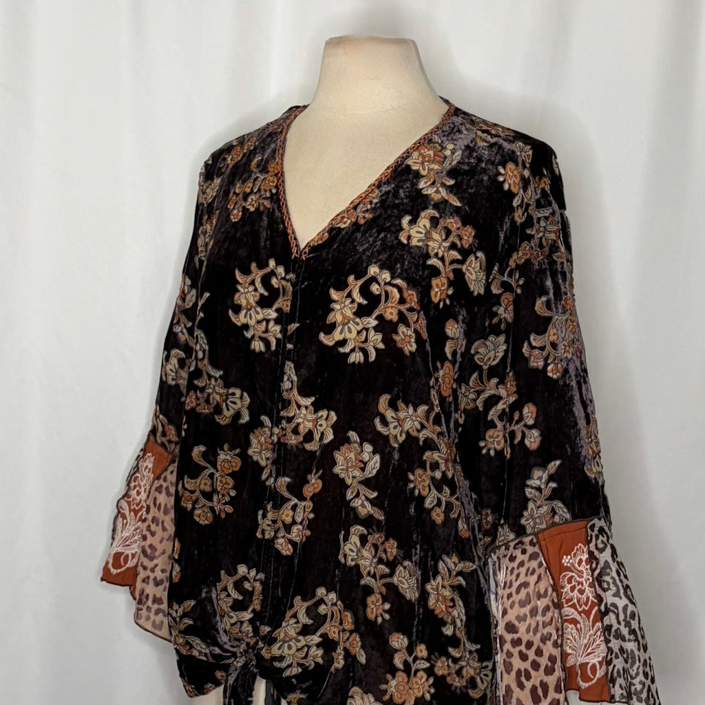 JOHN MARK Floral Velvet Burnout Animal Bell Sleeve Blouse Top Tie Waist Large
