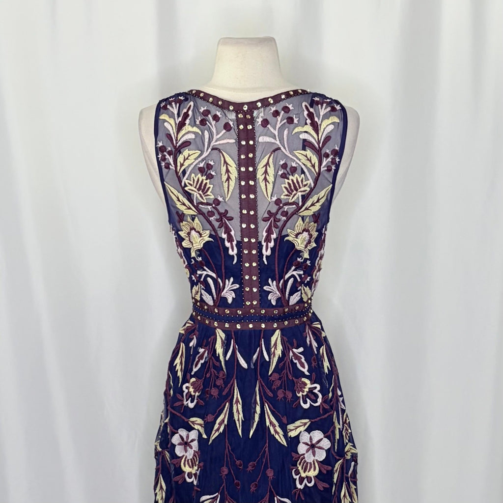 Anthropologie MOULINETTE SOEURS Alicante Floral Embroidered Dress Studded Size 8