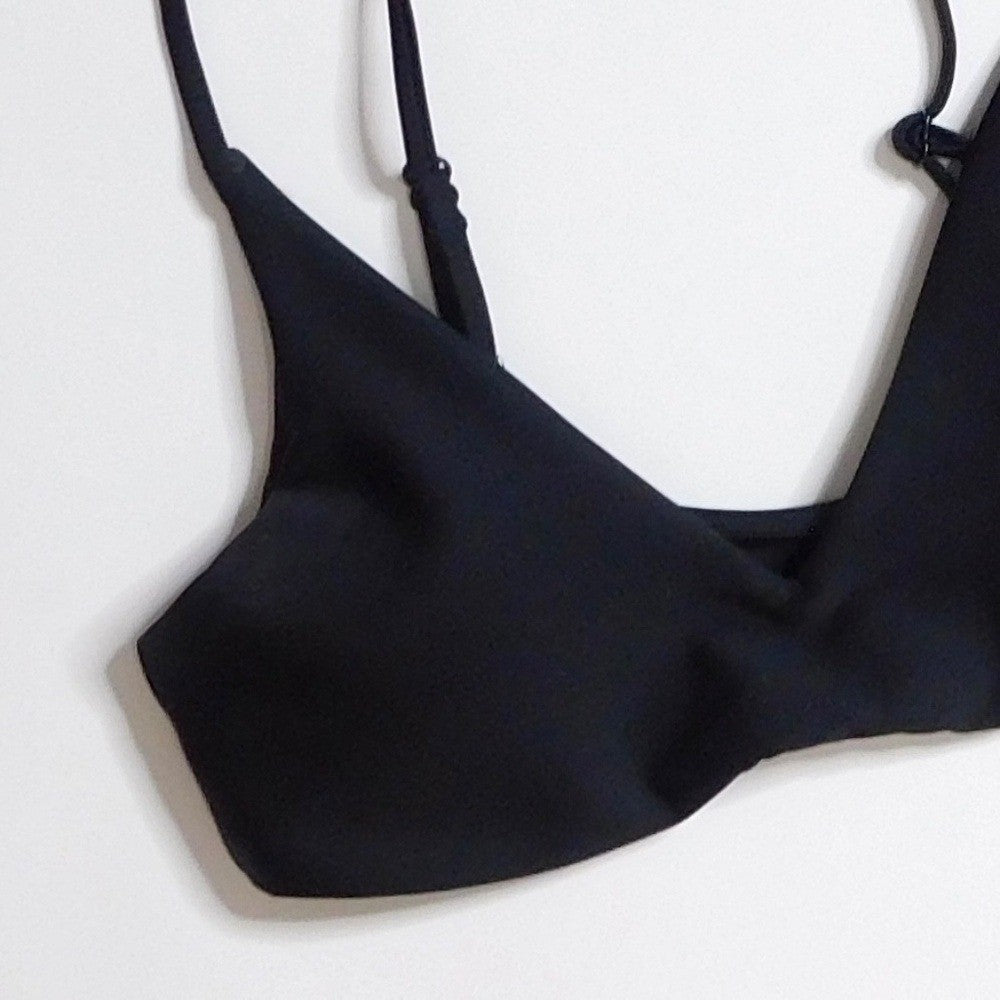 NWT!! J. CREW Lana Bikini Top Classic Sculpt Solid Black V Neckline Swim Small