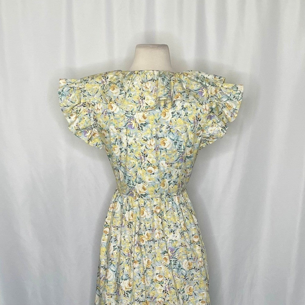 O.P.T. Kate Floral Ruffled Midi Dress One Pretty Time Pockets Ruffles Small