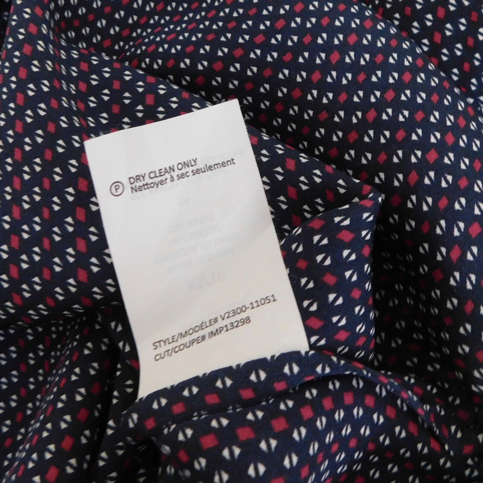 VINCE Mini-Geo Print Silk Blouse Top Mini Geo Geometric Print V Neck X-Small