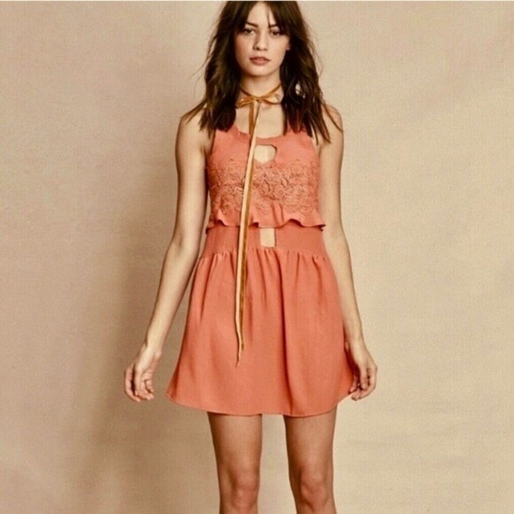 NEW!! FOR LOVE AND LEMONS Sienna Dress Lace Keyhole Mini Party Romantic Small