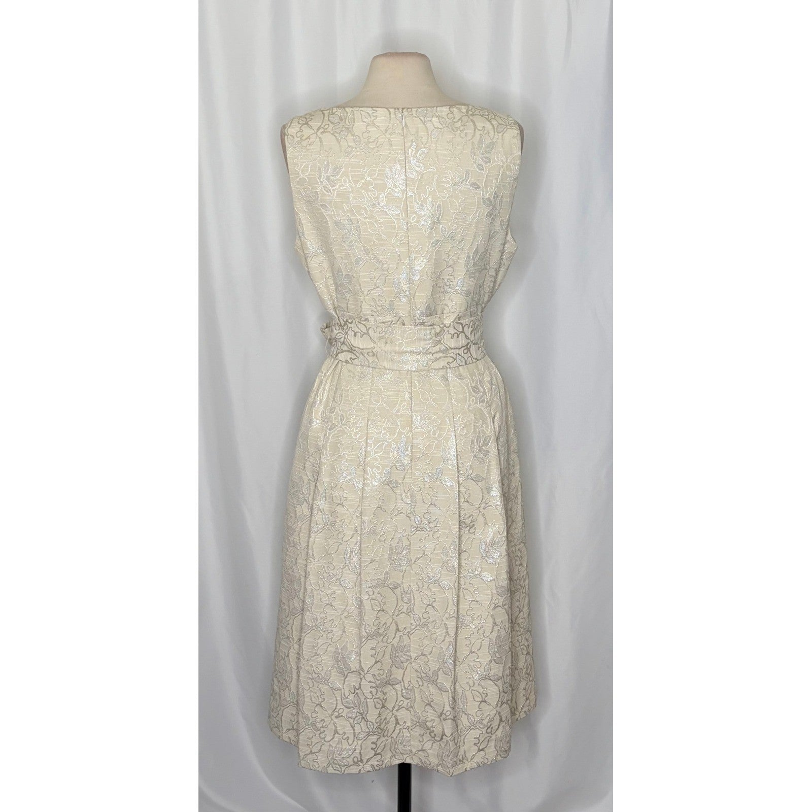 LAFAYETTE 148 New York Metallic Floral Dress Pleated Tie Waist Silver Size 14