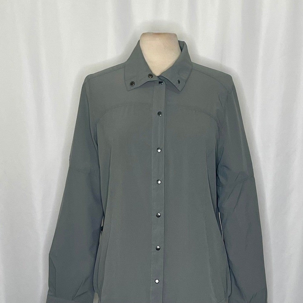 NWT!! Women's KERRITS Convertible Sun Shirt Cypress Green Snaps Equestrian Large