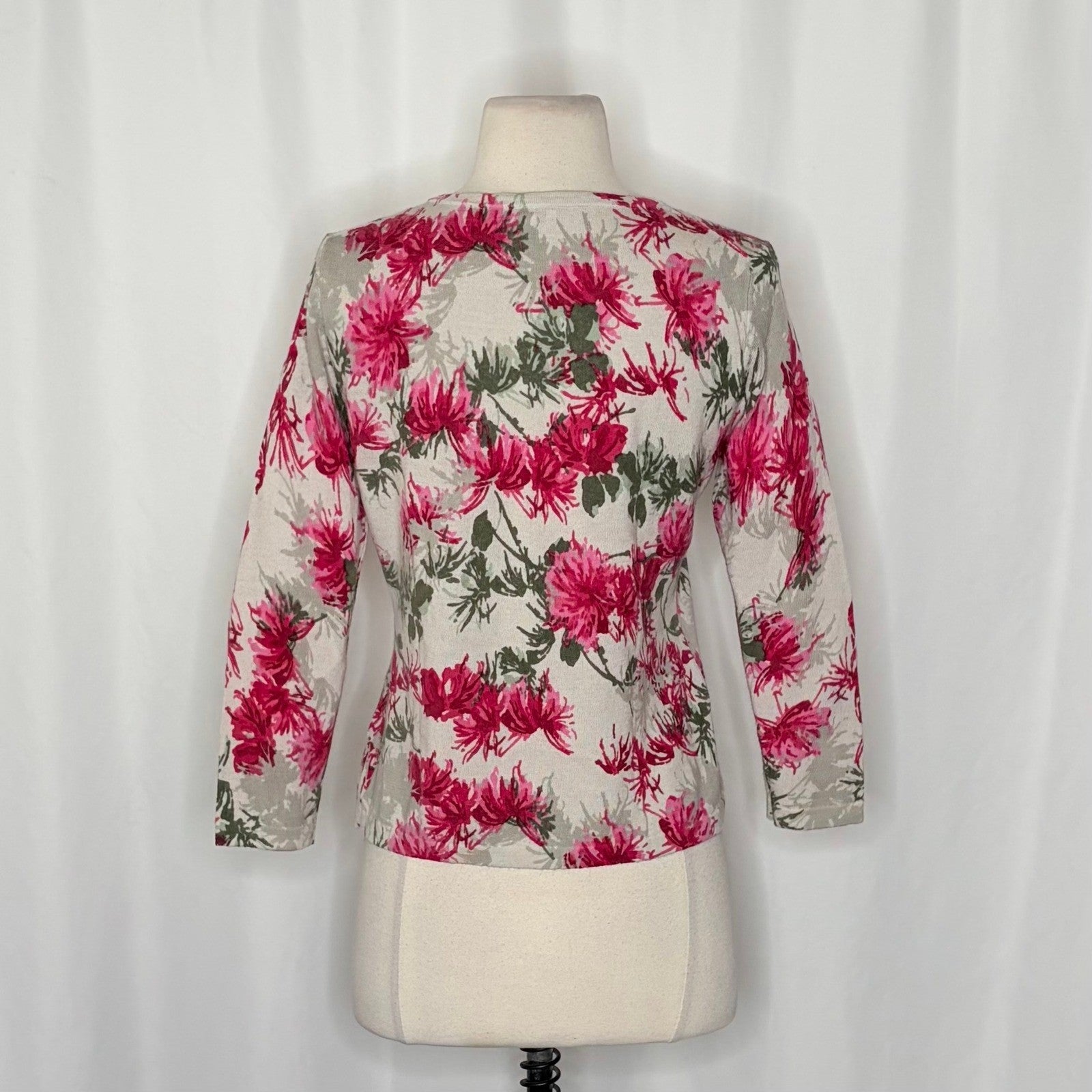 NEW!! GARNET HILL Merino Wool Cardigan Sweater Floral Gray Pink Preppy Small
