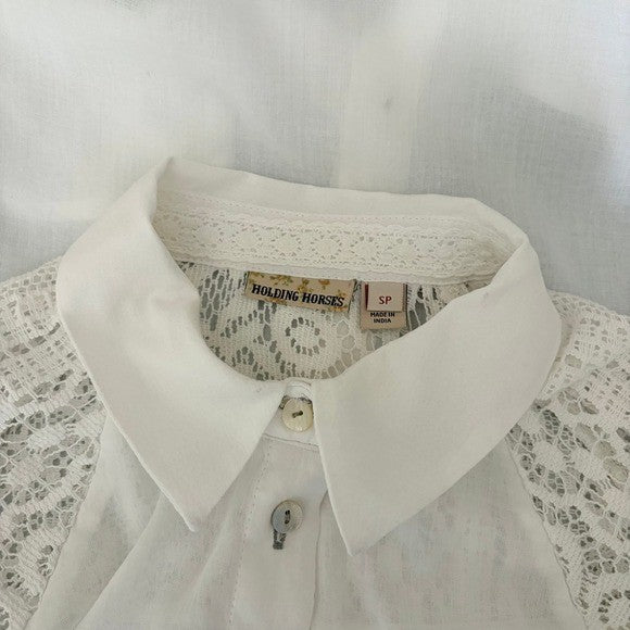 Anthropologie HOLDING HORSES White Lace Sleeve Buttondown Shirt Top Lacey Small