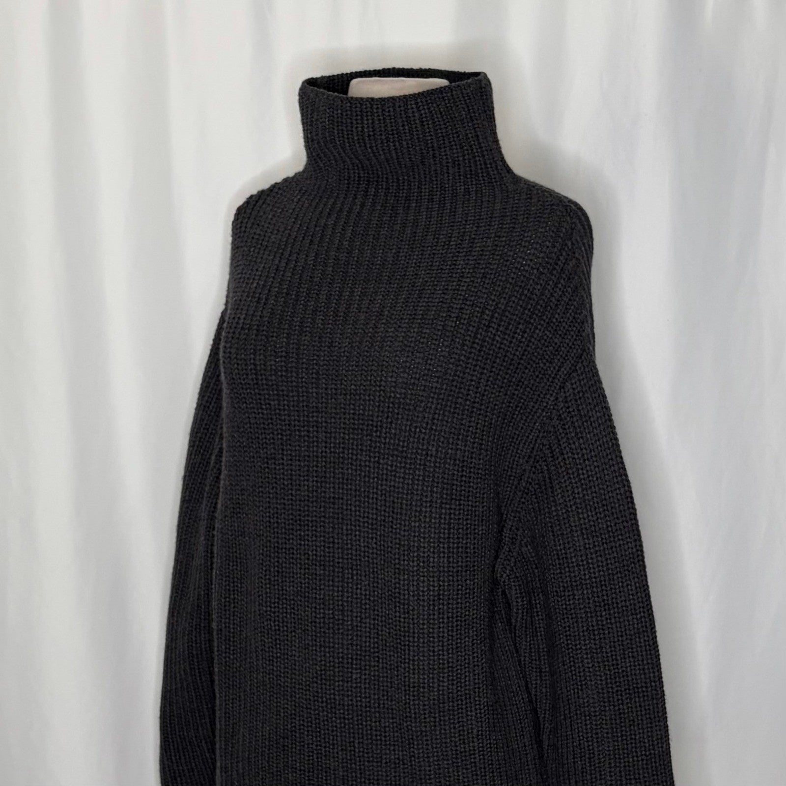 NEW!! Aritzia WILFRED Wool Shaker Knit Mock Neck Turtleneck Sweater Gray Small