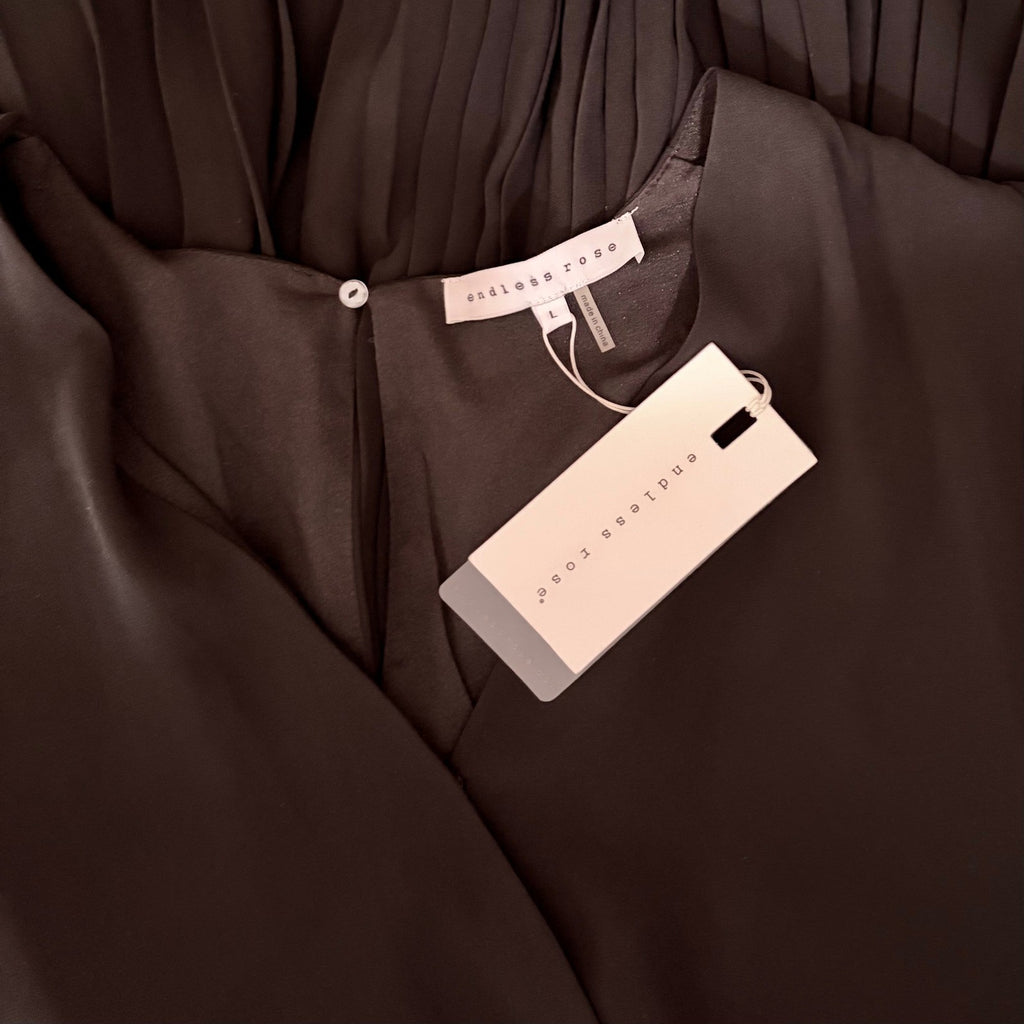 NWT!! ENDLESS ROSE Black Pleated Romper Playsuit Solid Black Flirty Large