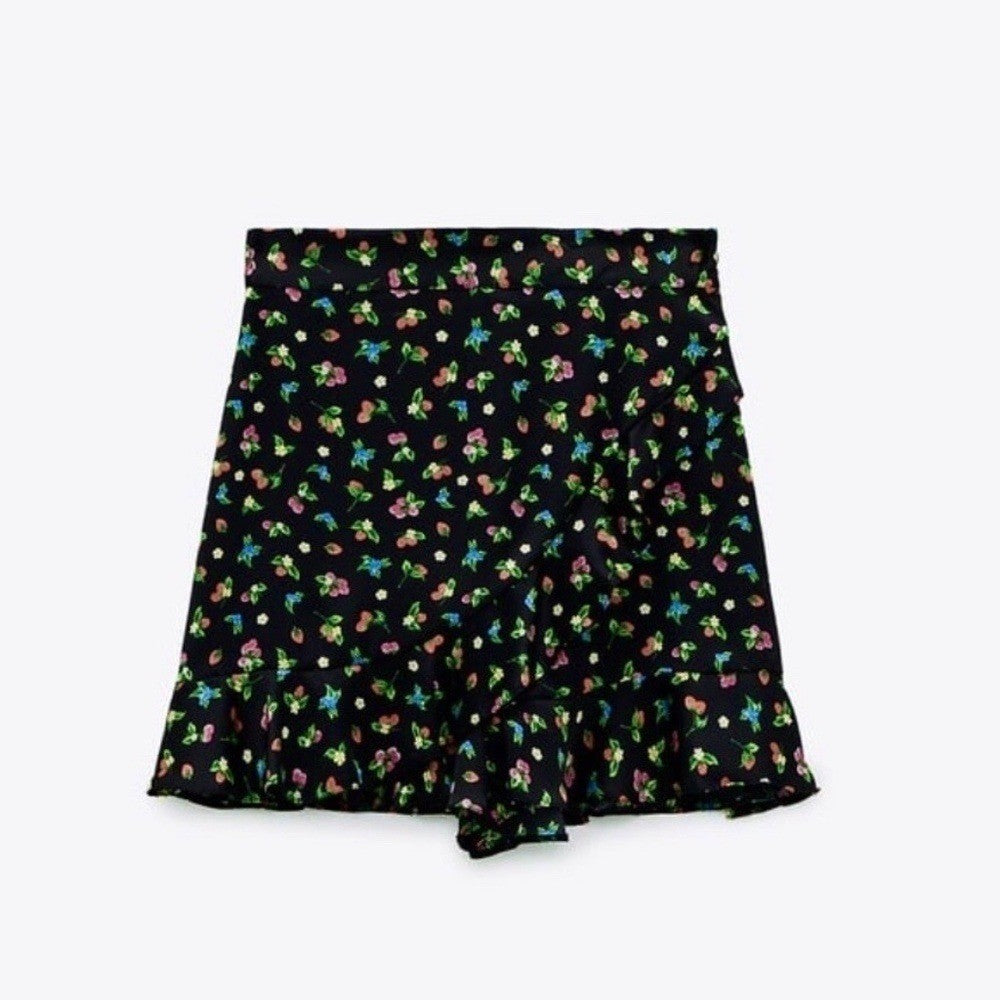 ZARA Black Floral Fruit Berries Ruffled Satin Shorts Skort Satin Summer X-Small