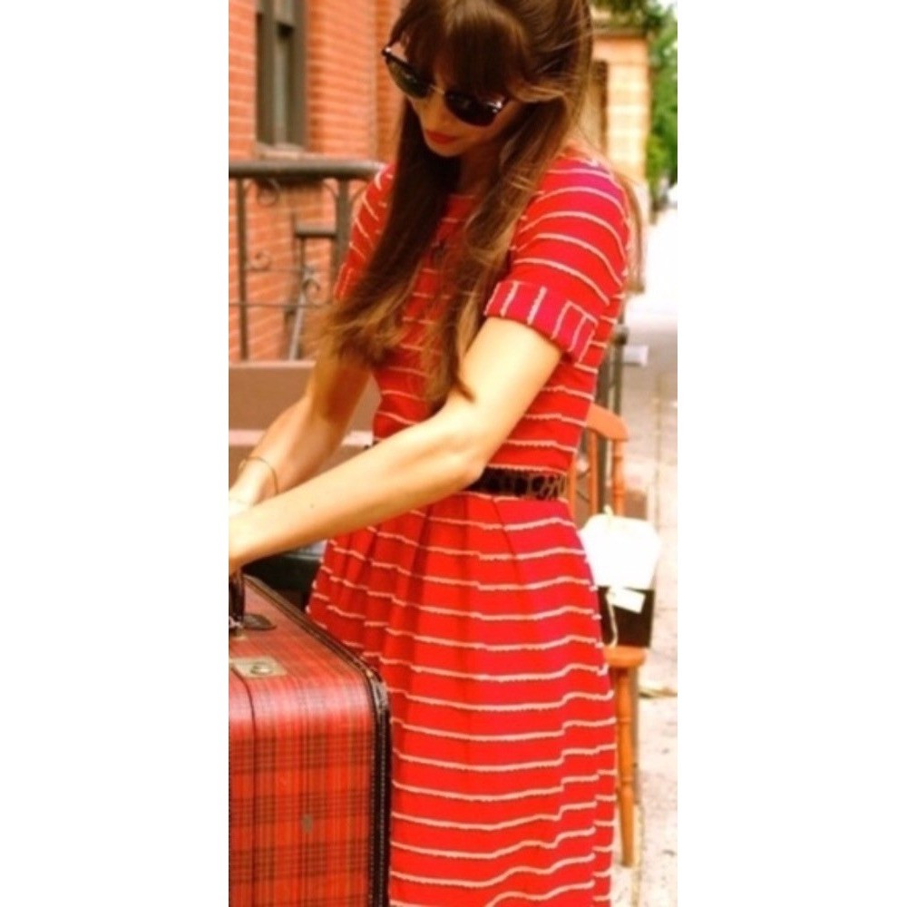 Anthropologie BORDEAUX Taylor Swift Zooey Deschanel Red Scalloped Dress Medium