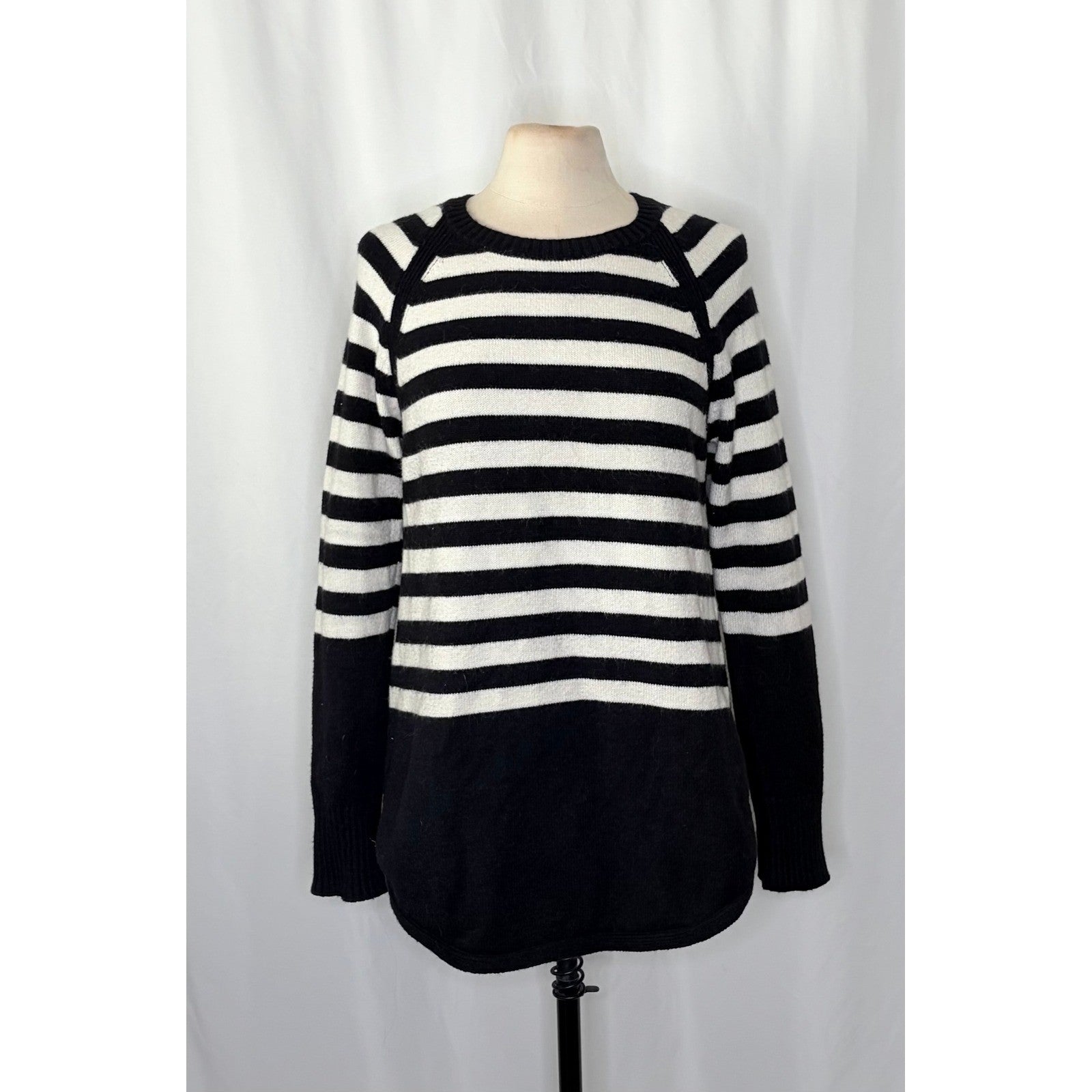 ANTHROPOLOGIE Rebekah Sweater Black White Stripe Tunic Pullover Knitwear Medium